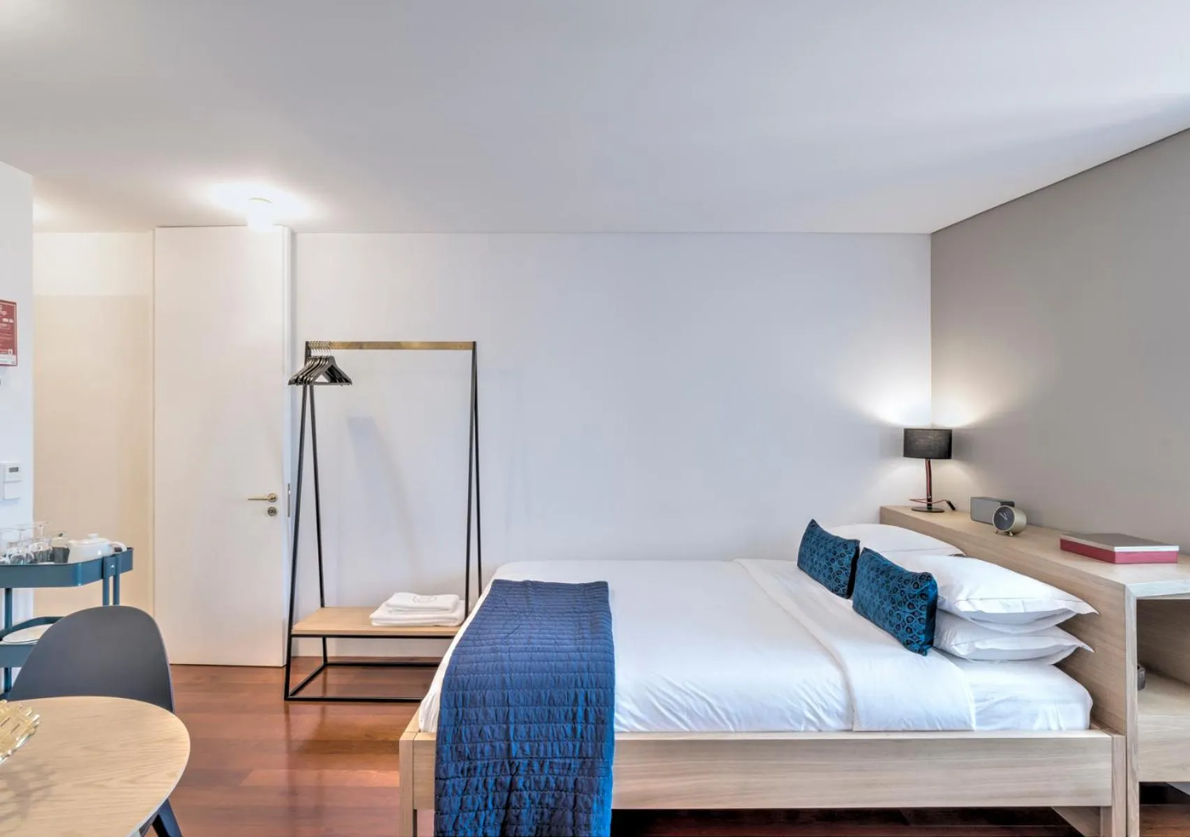 Bedroom, Bed in Oporto Street das Aldas - River View