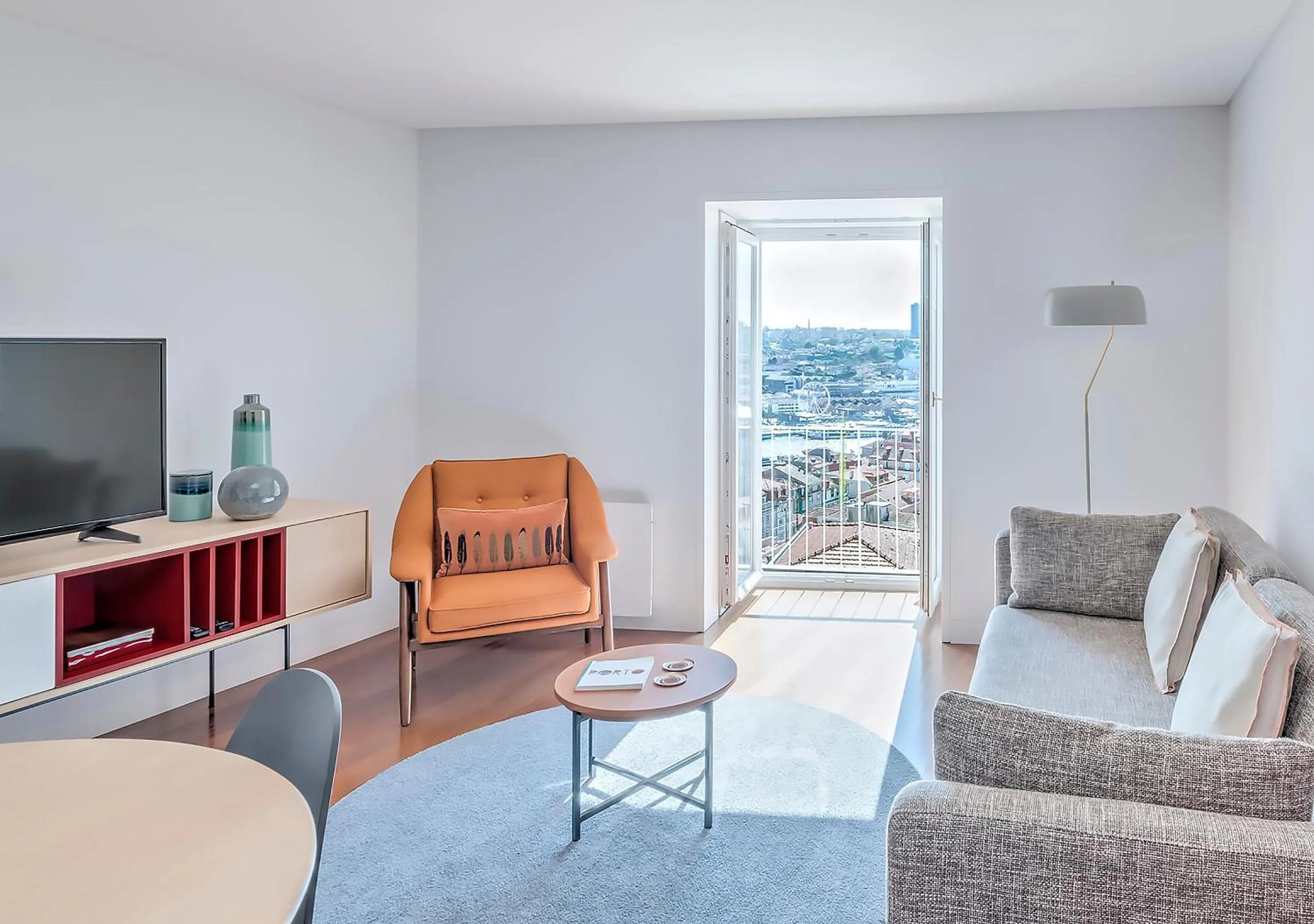 Living room in Oporto Street das Aldas - River View