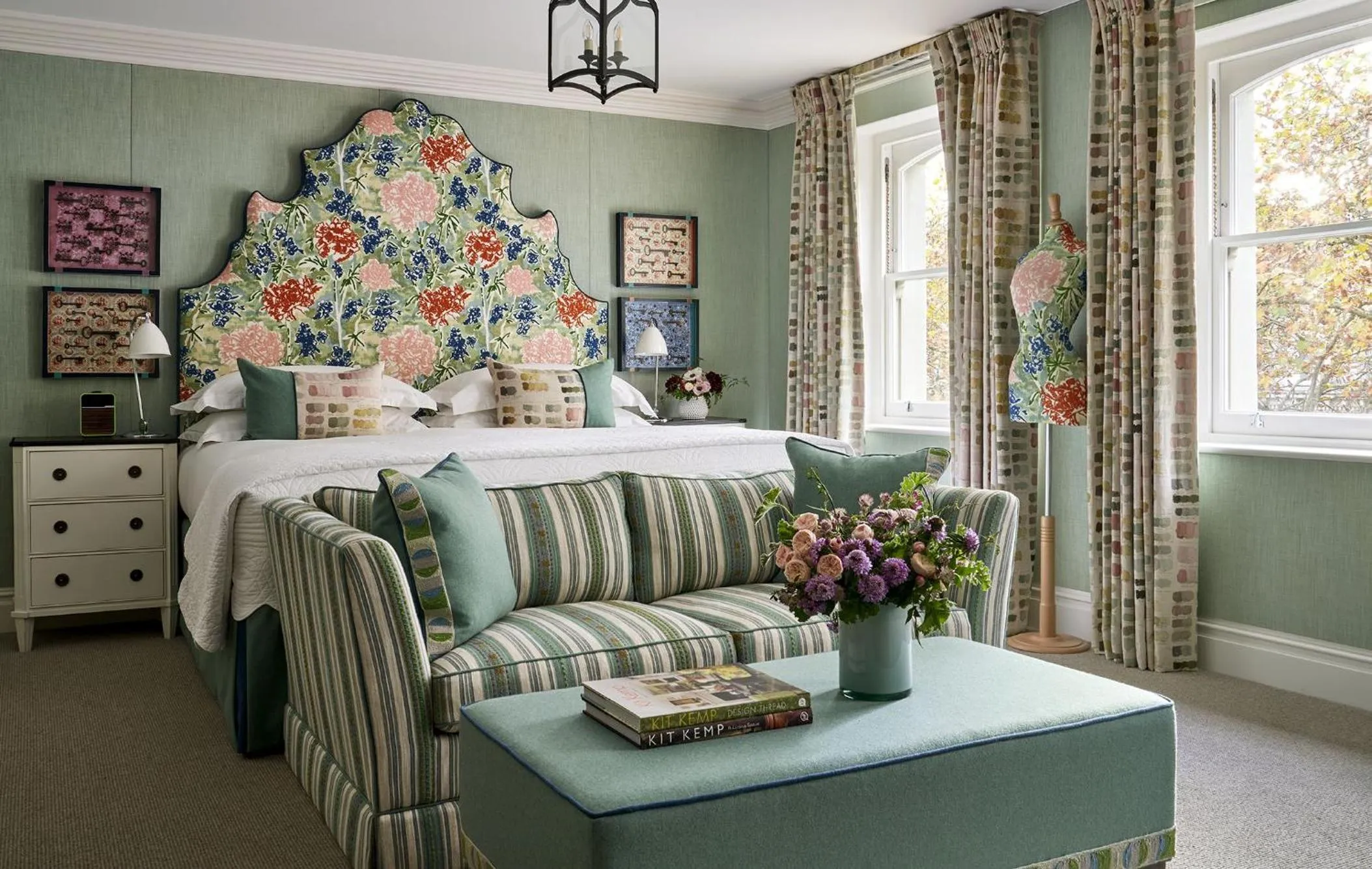 Photo of the whole room, Bed in Knightsbridge Hotel, Firmdale Hotels