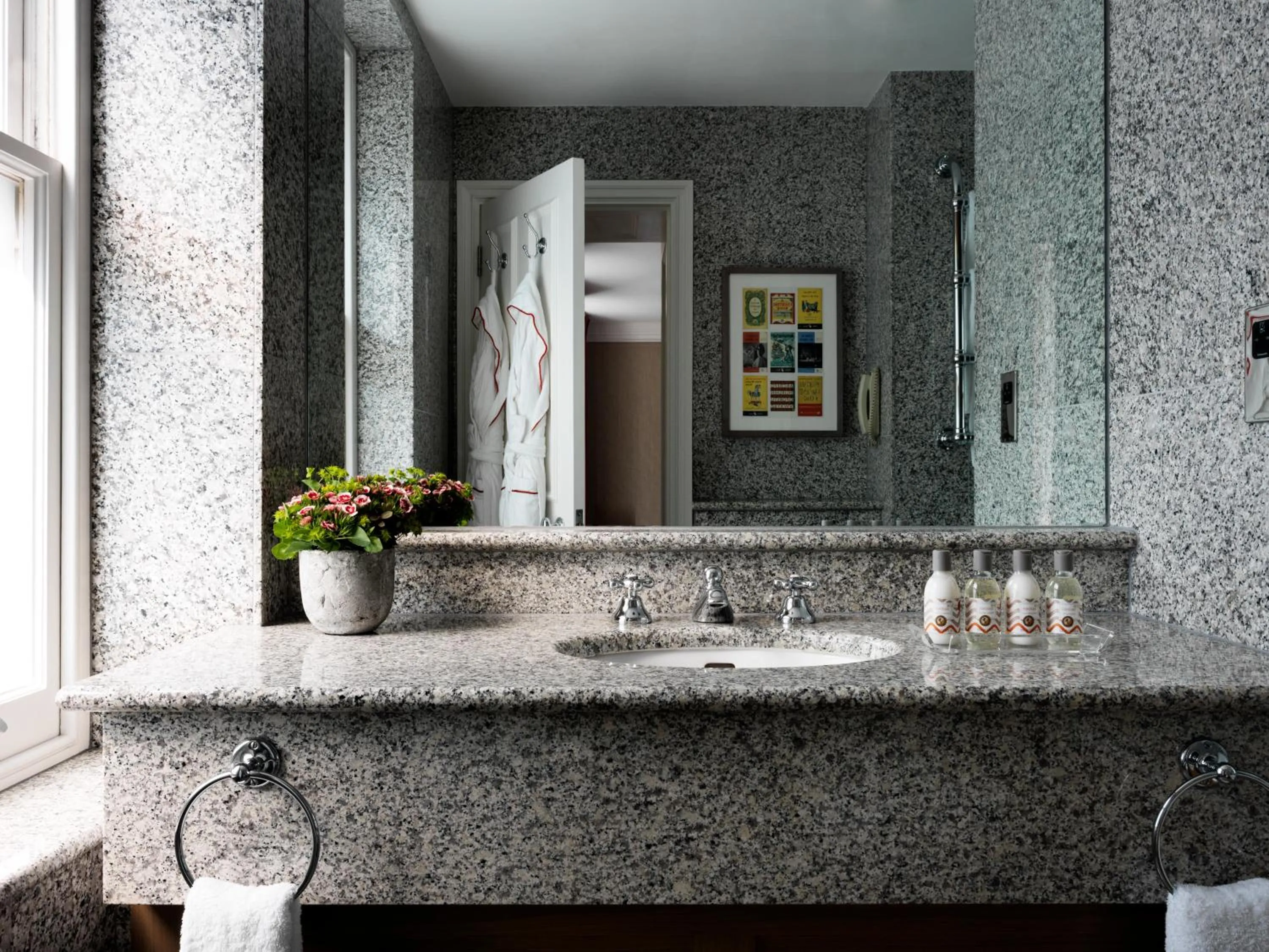 Bathroom in Knightsbridge Hotel, Firmdale Hotels