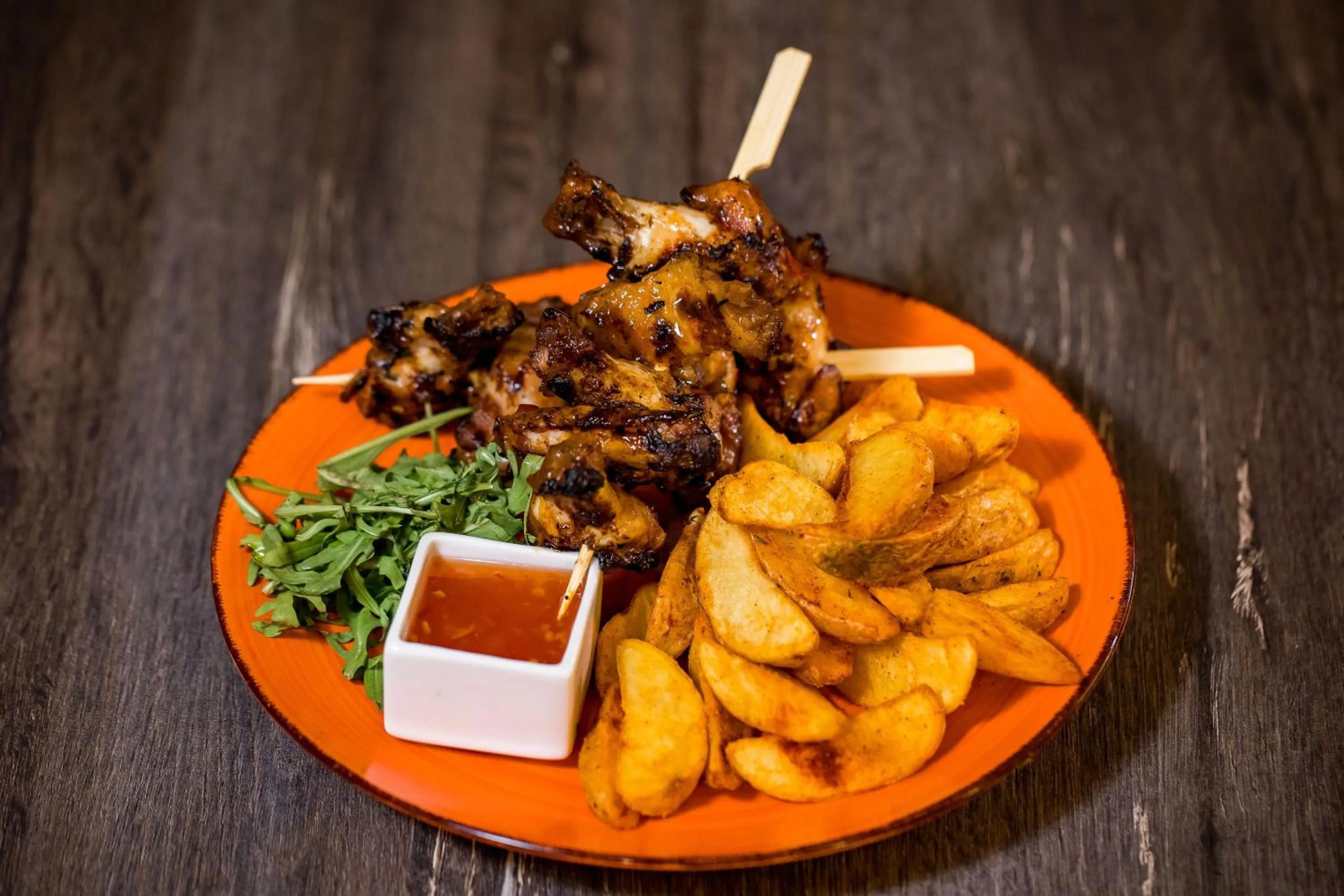 Restaurant/places to eat in Samaa Hotel