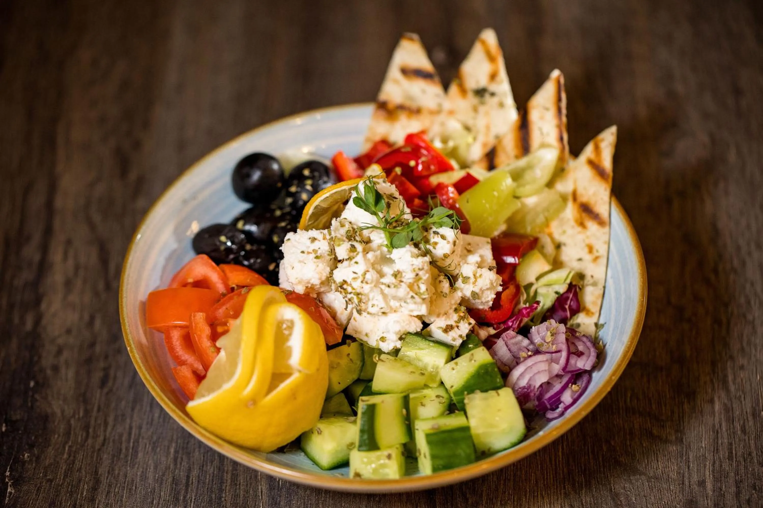 Restaurant/places to eat in Samaa Hotel