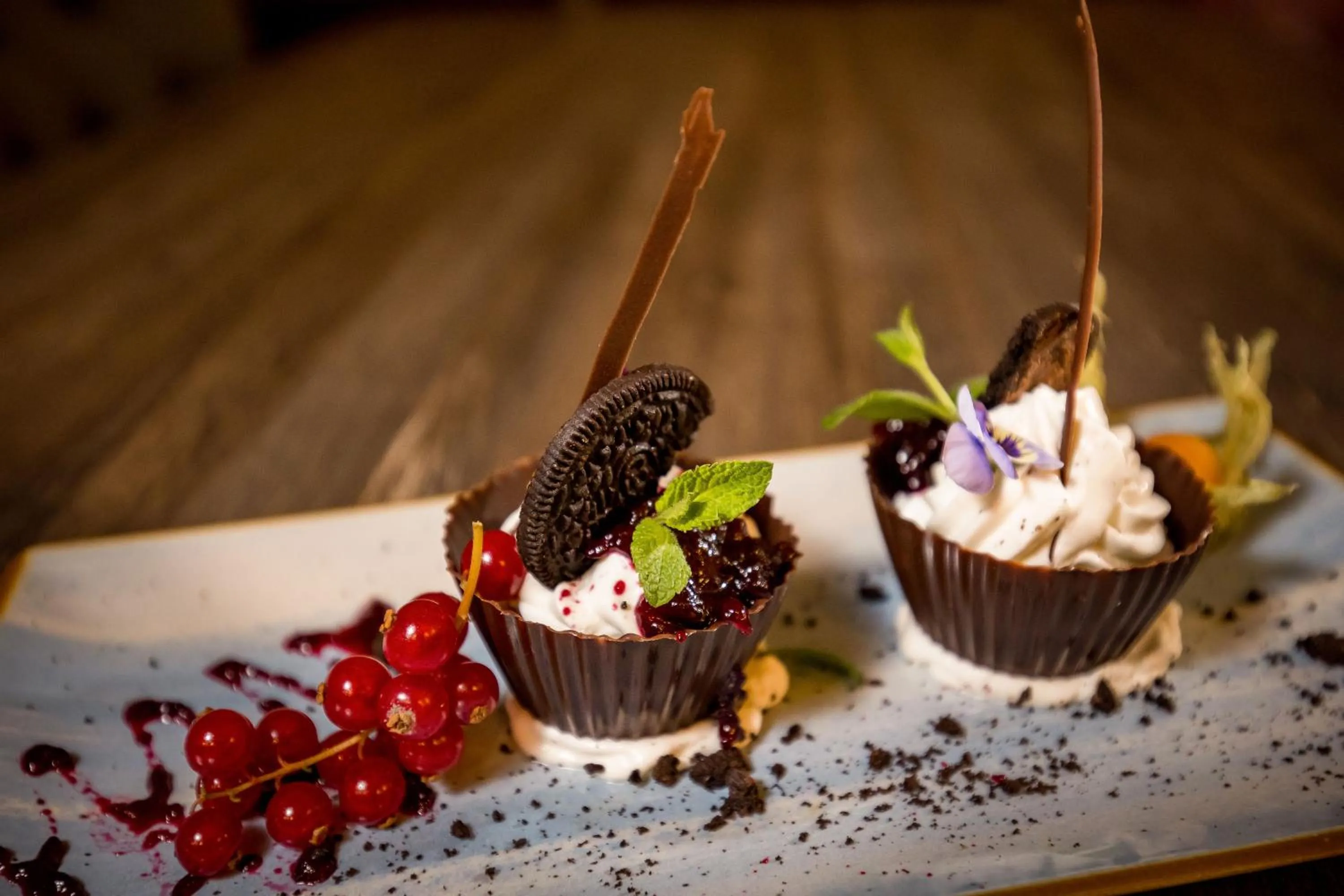 Restaurant/places to eat in Samaa Hotel