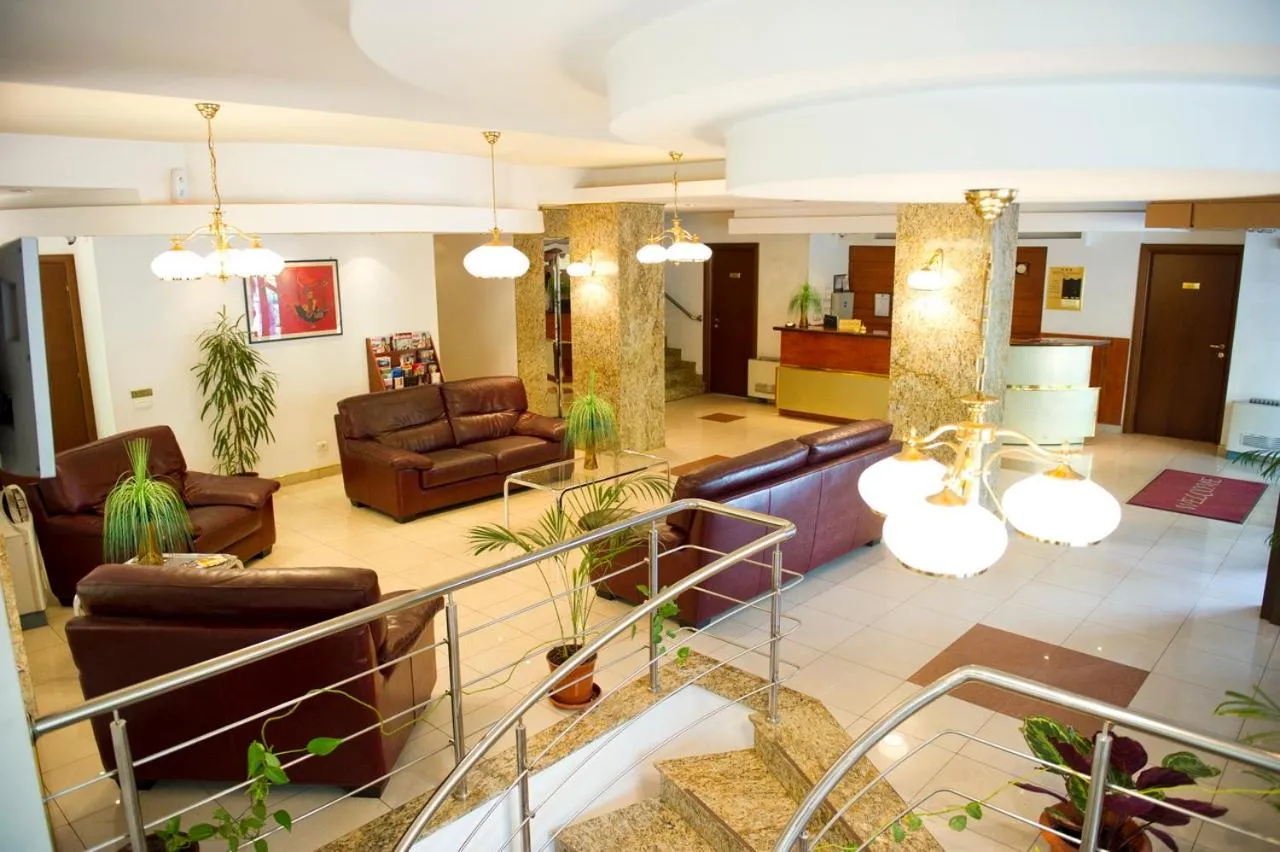 Lobby or reception in Samaa Hotel
