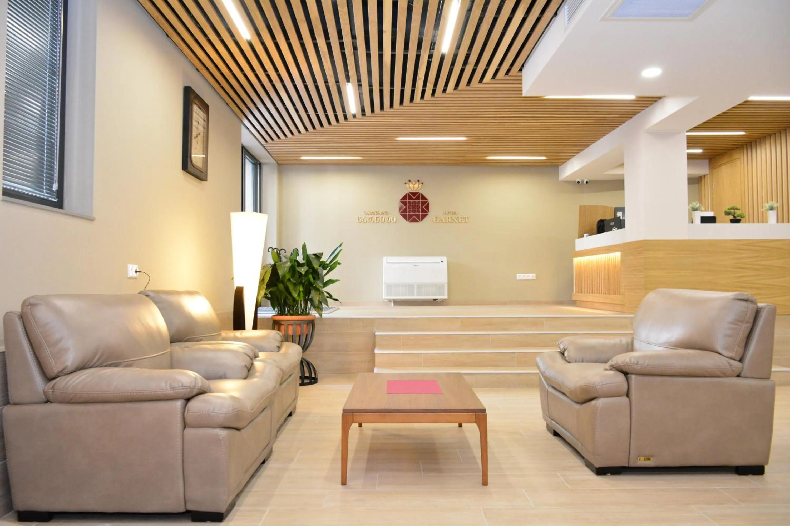 Lobby or reception in Hotel Garnet Tbilisi