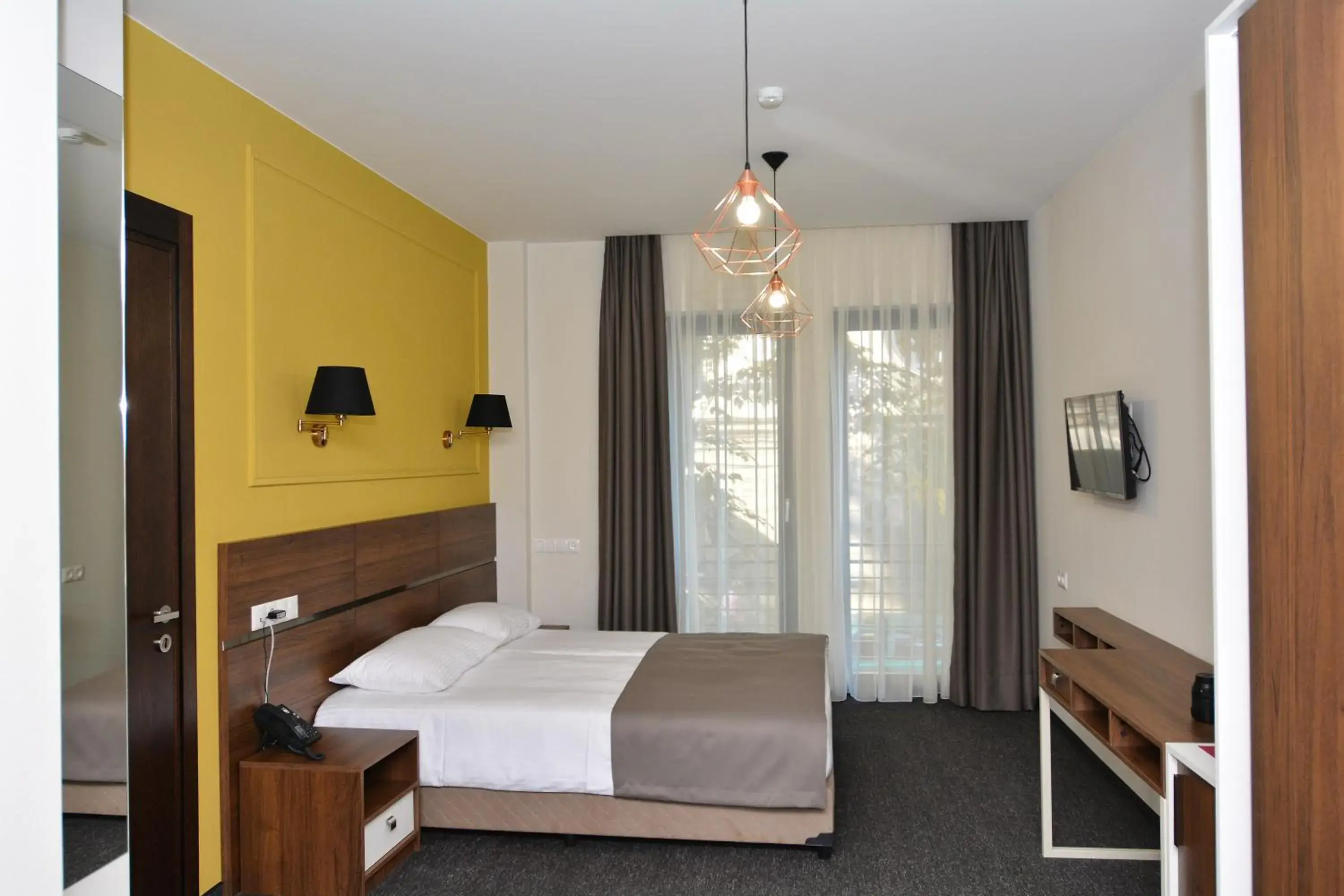 Double or Twin Room - Disability Access in Hotel Garnet Tbilisi Double or Twin Room - Disability Access in Hotel Garnet Tbilisi