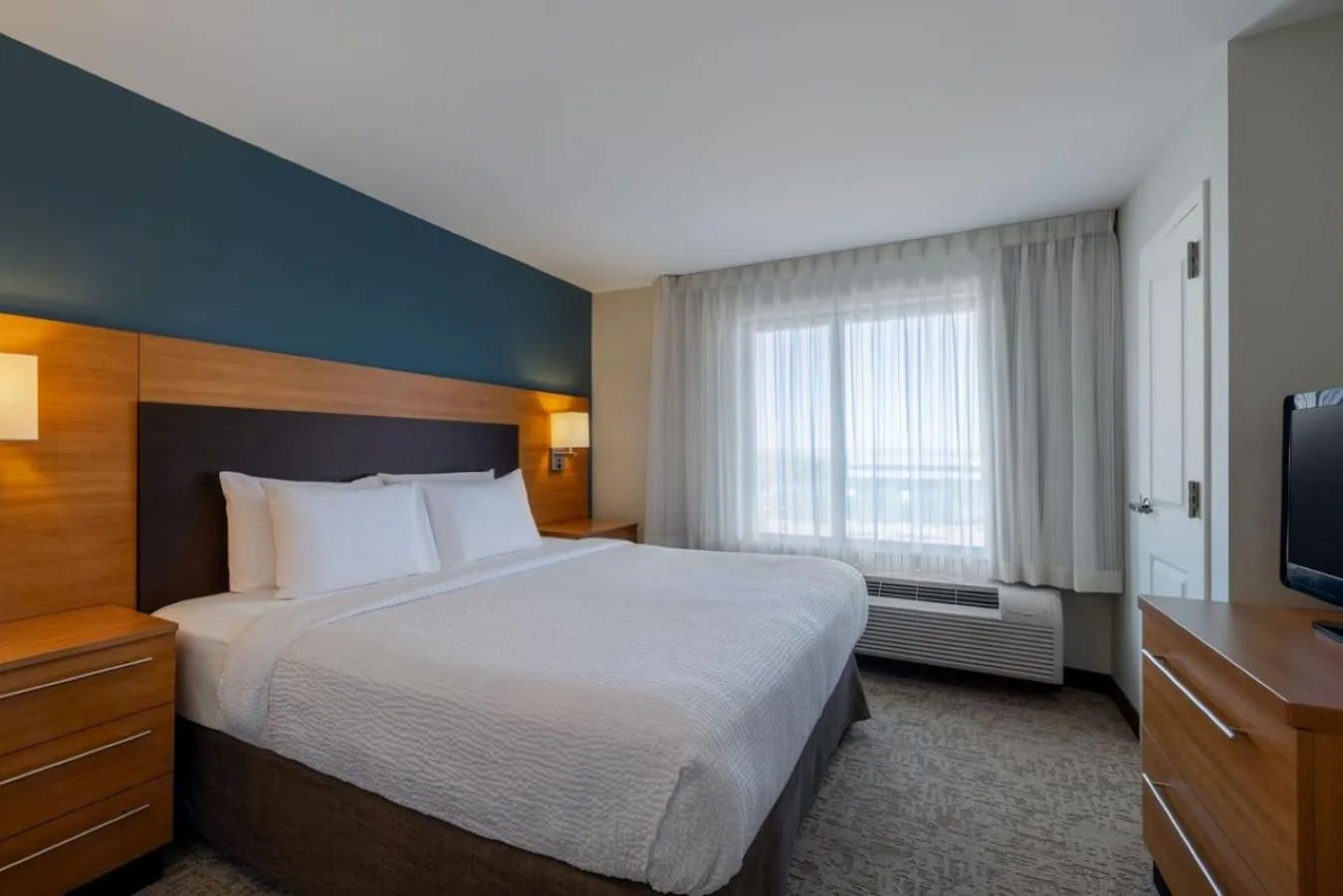 Bedroom, Bed in TownePlace Suites by Marriott Albuquerque North