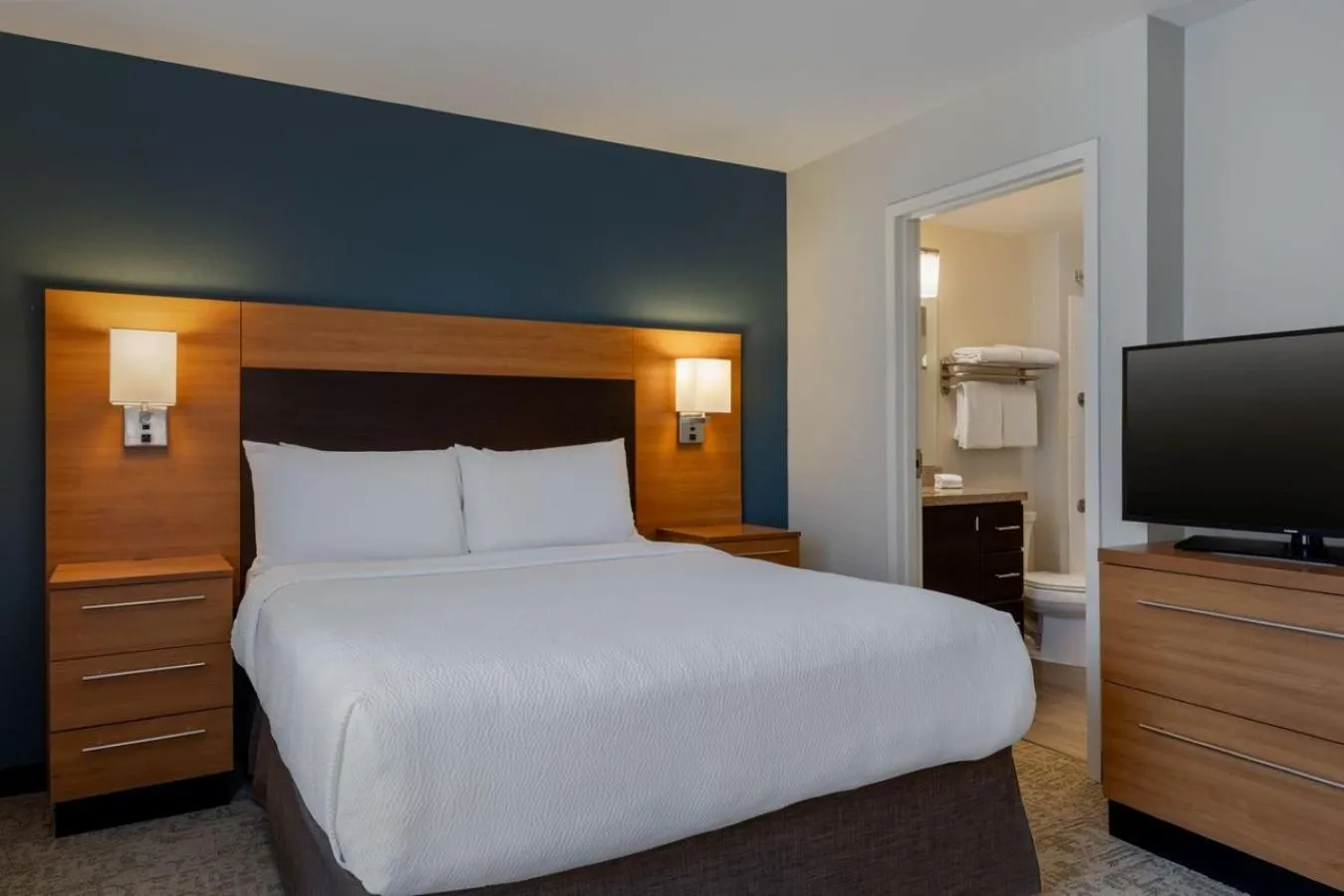 Bedroom, Bed in TownePlace Suites by Marriott Albuquerque North