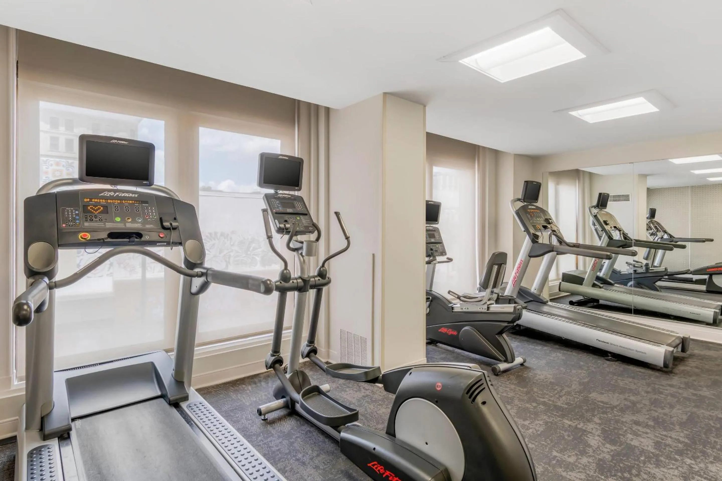Fitness centre/facilities in The Connally Hotel Downtown Atlanta, an Ascend Collection Hotel