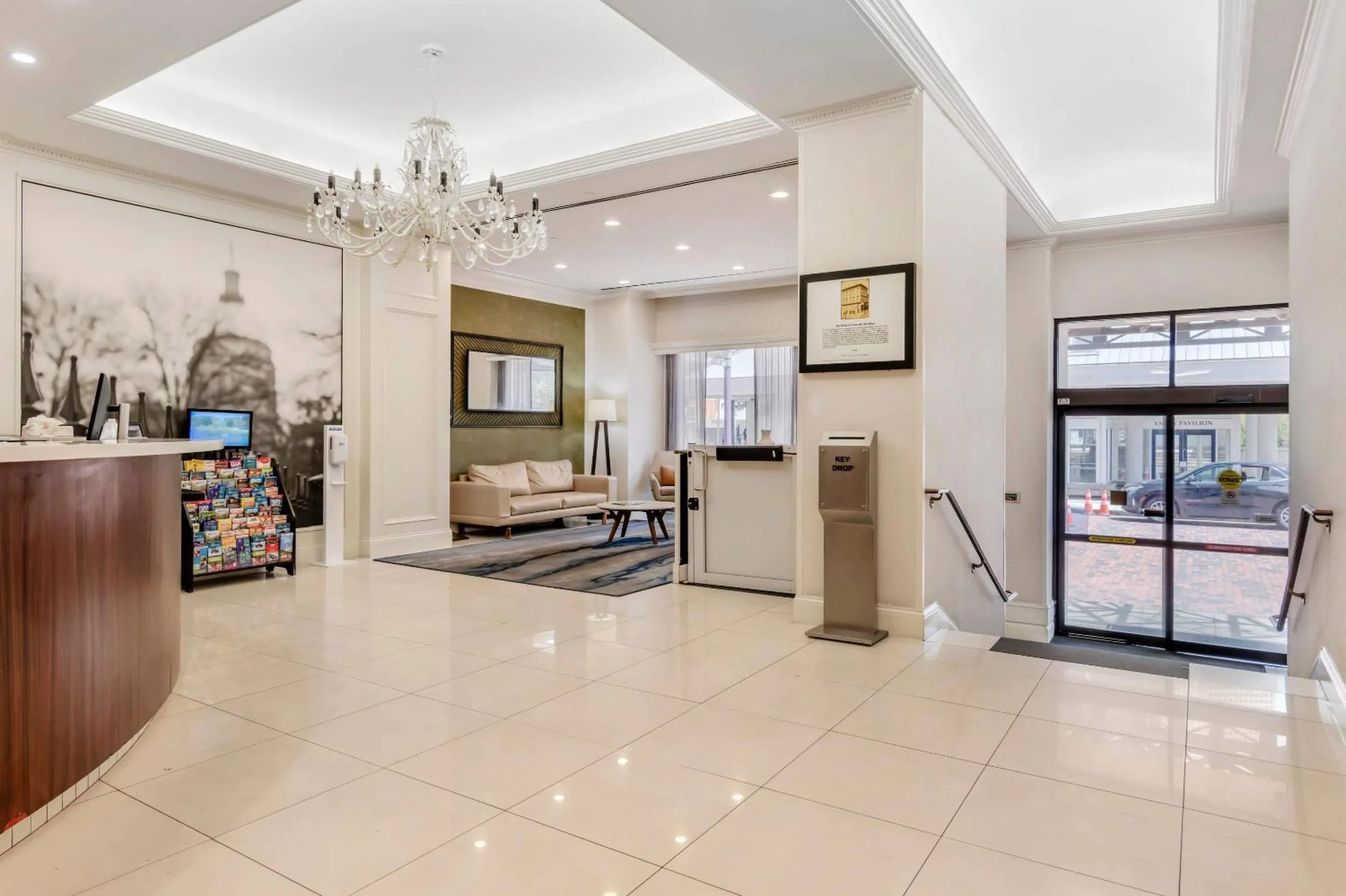 Lobby or reception in The Connally Hotel Downtown Atlanta, an Ascend Collection Hotel