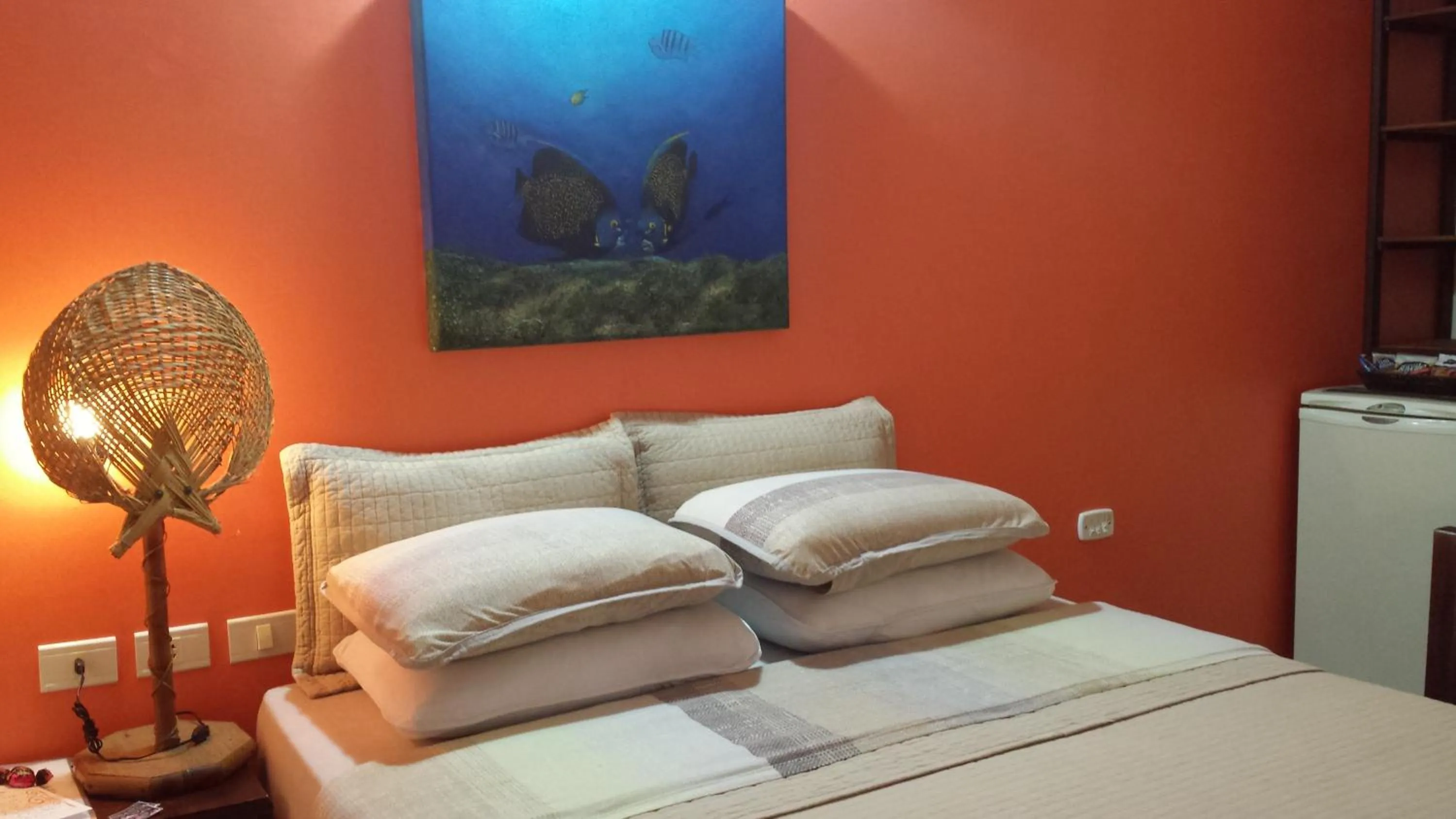 Shower, Bed in Pousada Enseada das Conchas