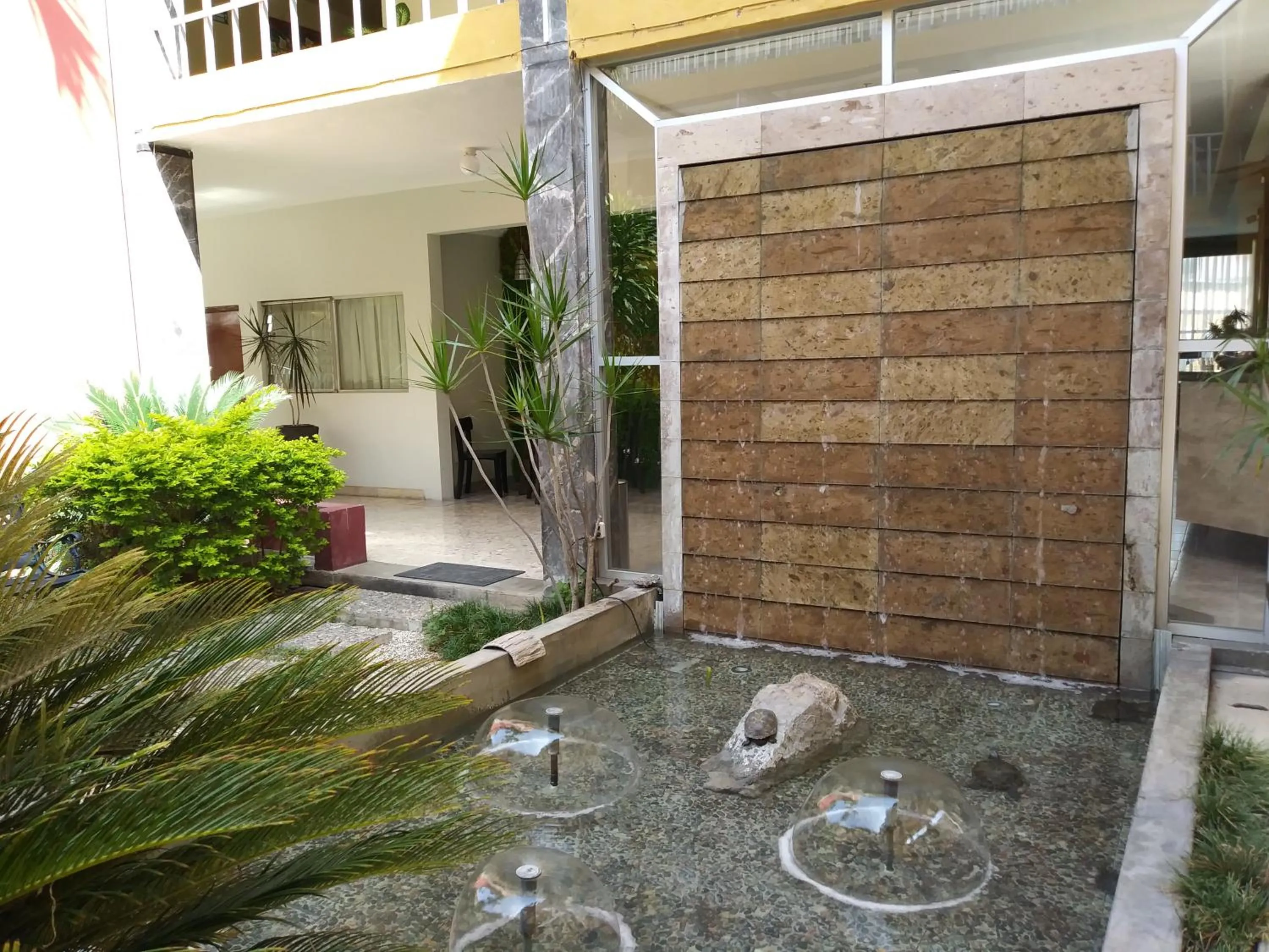 Hotel del Camino Real