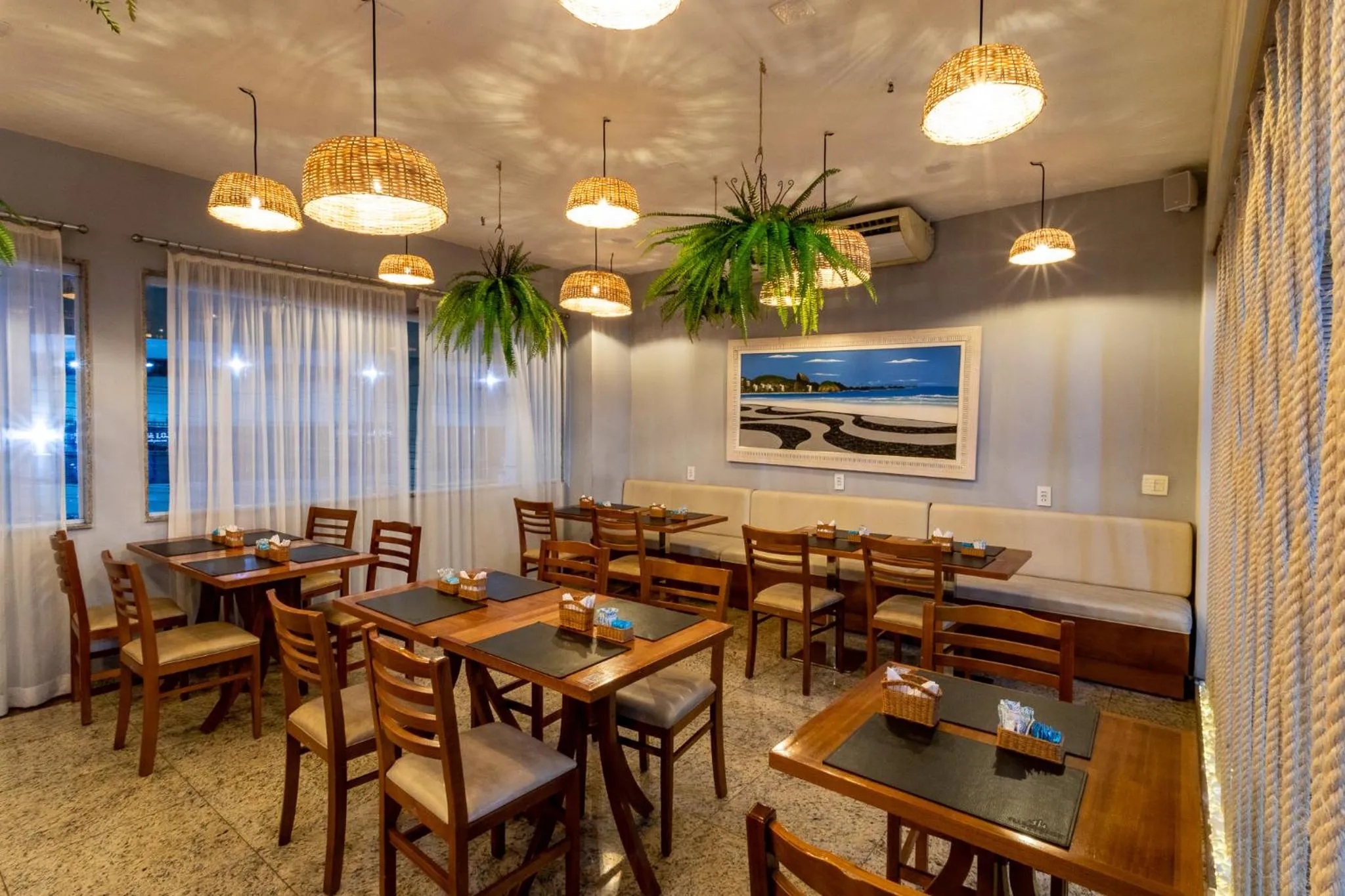 Restaurant/places to eat in Fluminense Hotel