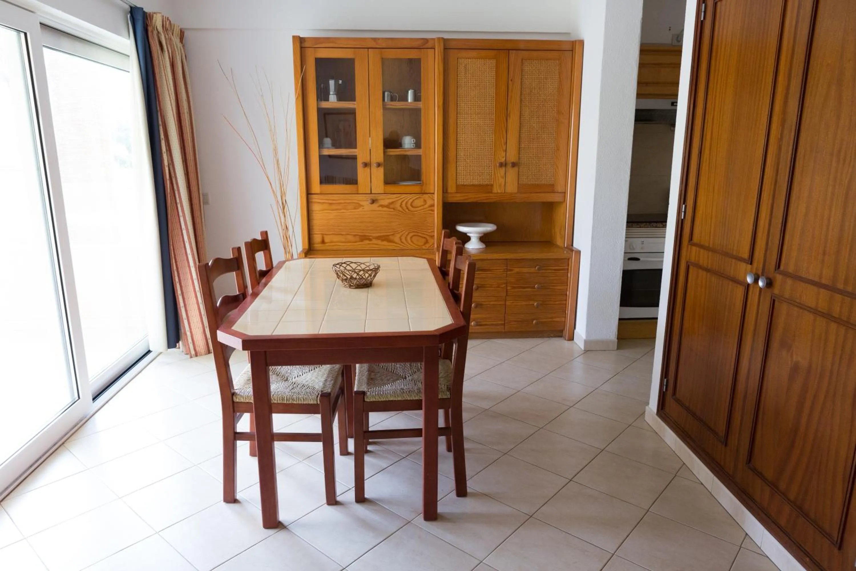 Day in Parque Mourabel, Oásis Village & Pé do Lago