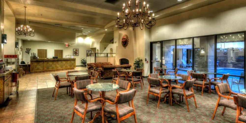 Dining area in Gateway Studio Suites