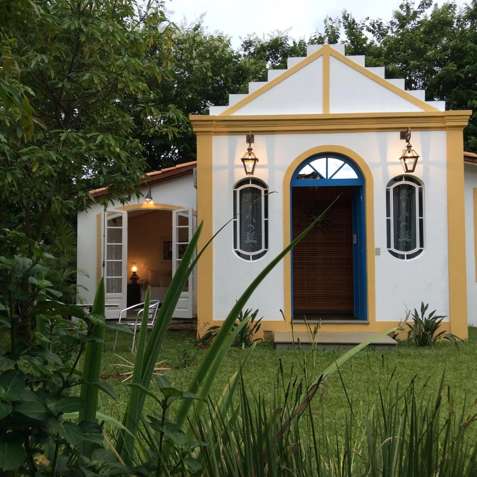 Facade/entrance in Pousada Paço do Lavradio