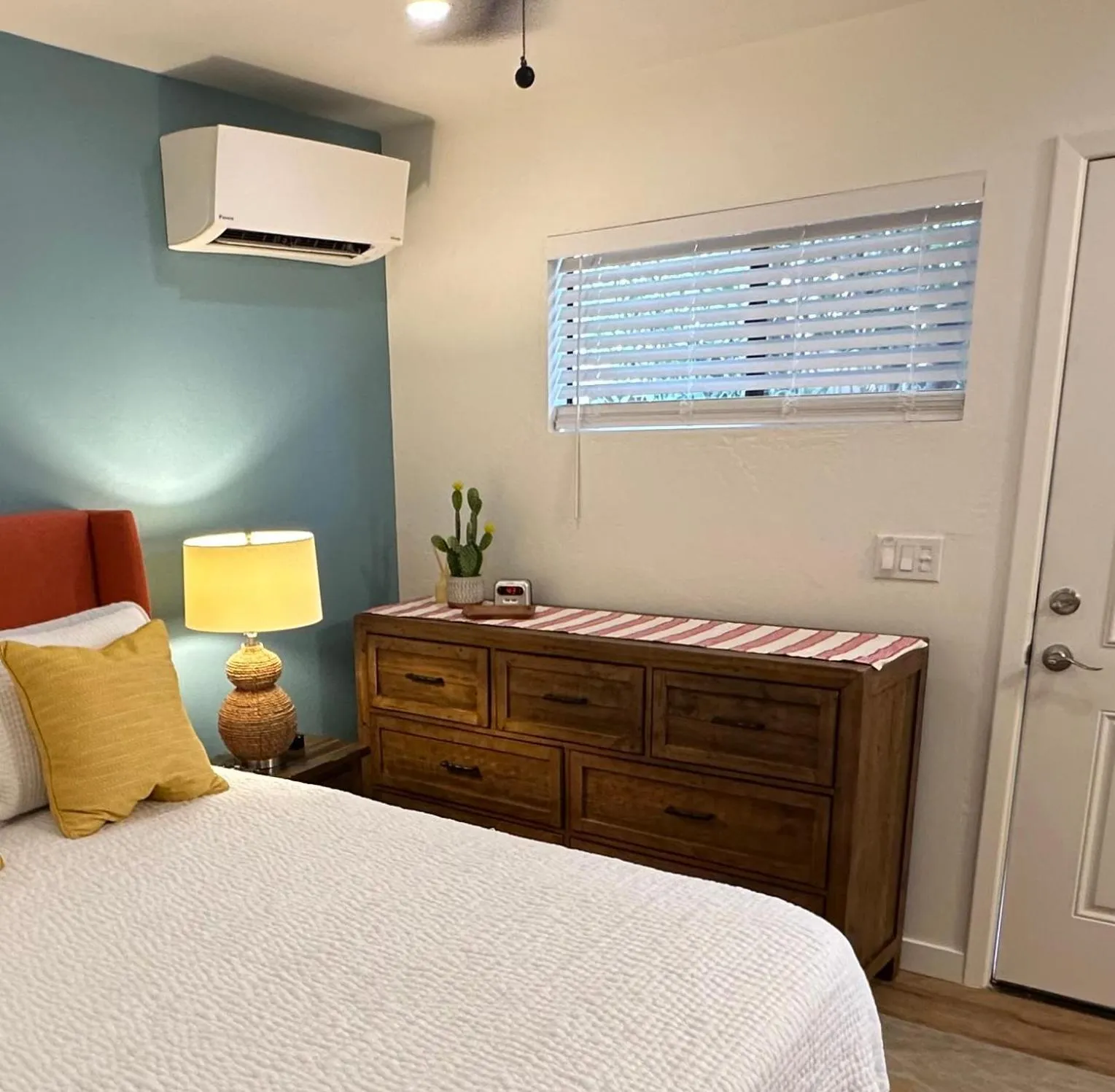 Bed in Adobe Rose Inn