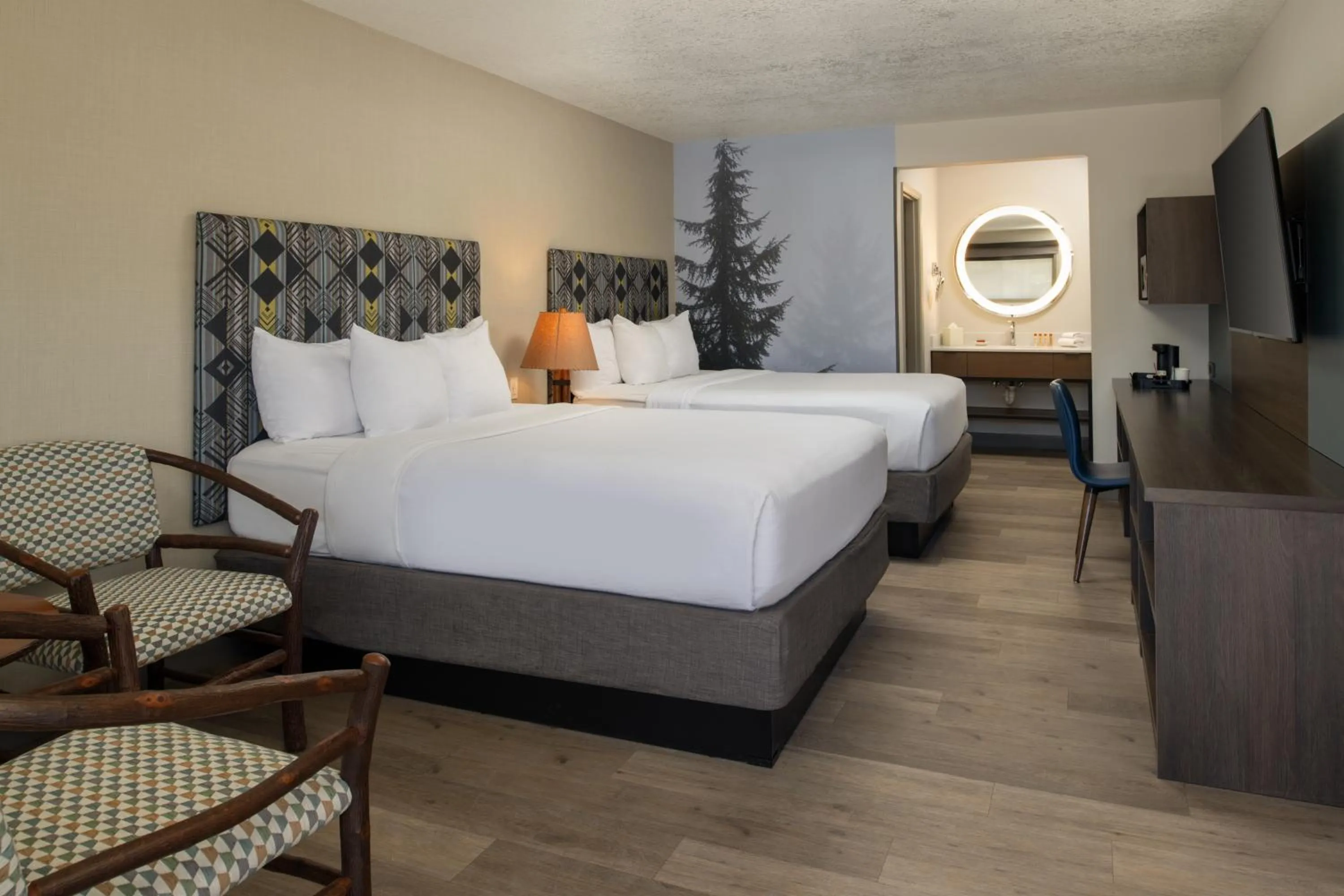 Bedroom, Bed in Red Lion Hotel Port Angeles Harbor