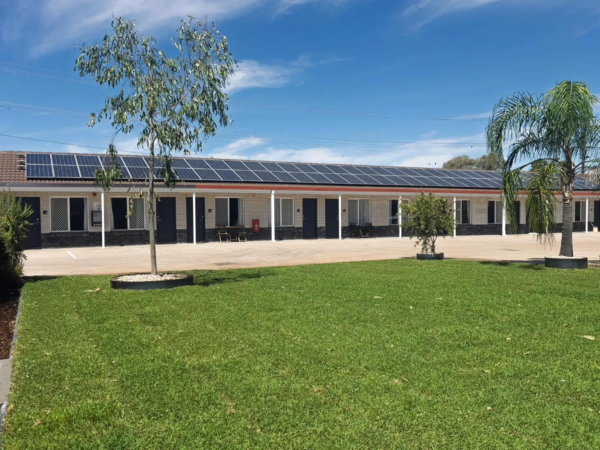 Property building in The Phoenix Artesian Spa Resort and Accommodation