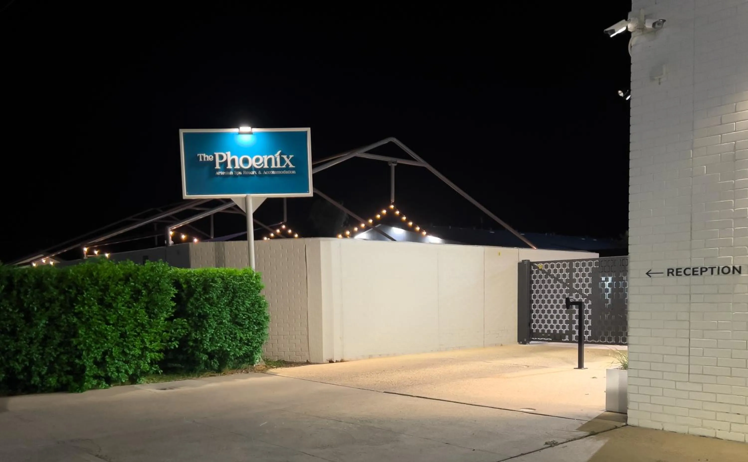 Property building in The Phoenix Artesian Spa Resort and Accommodation