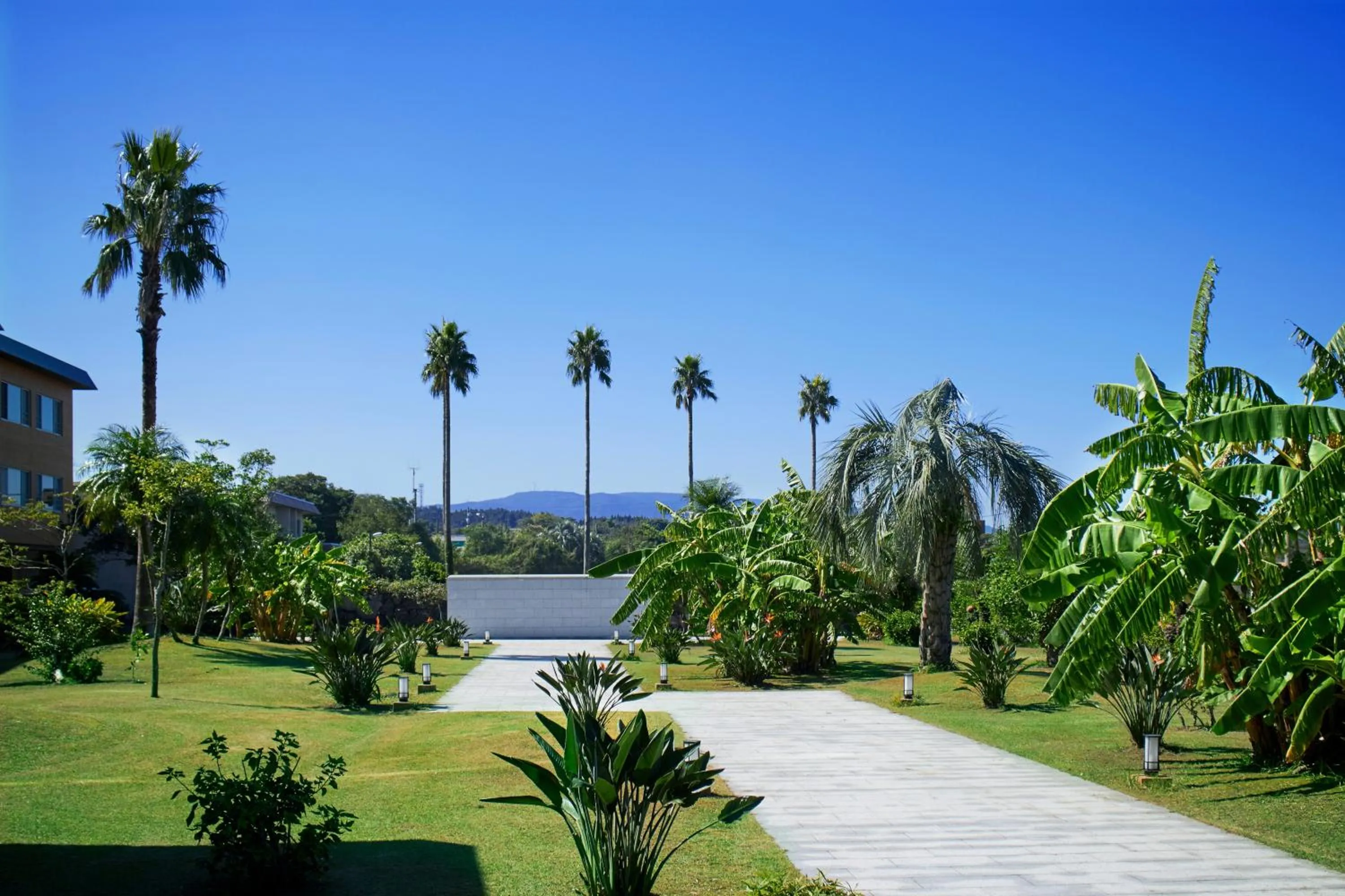 Property building in Koran no Yu Kinkouro