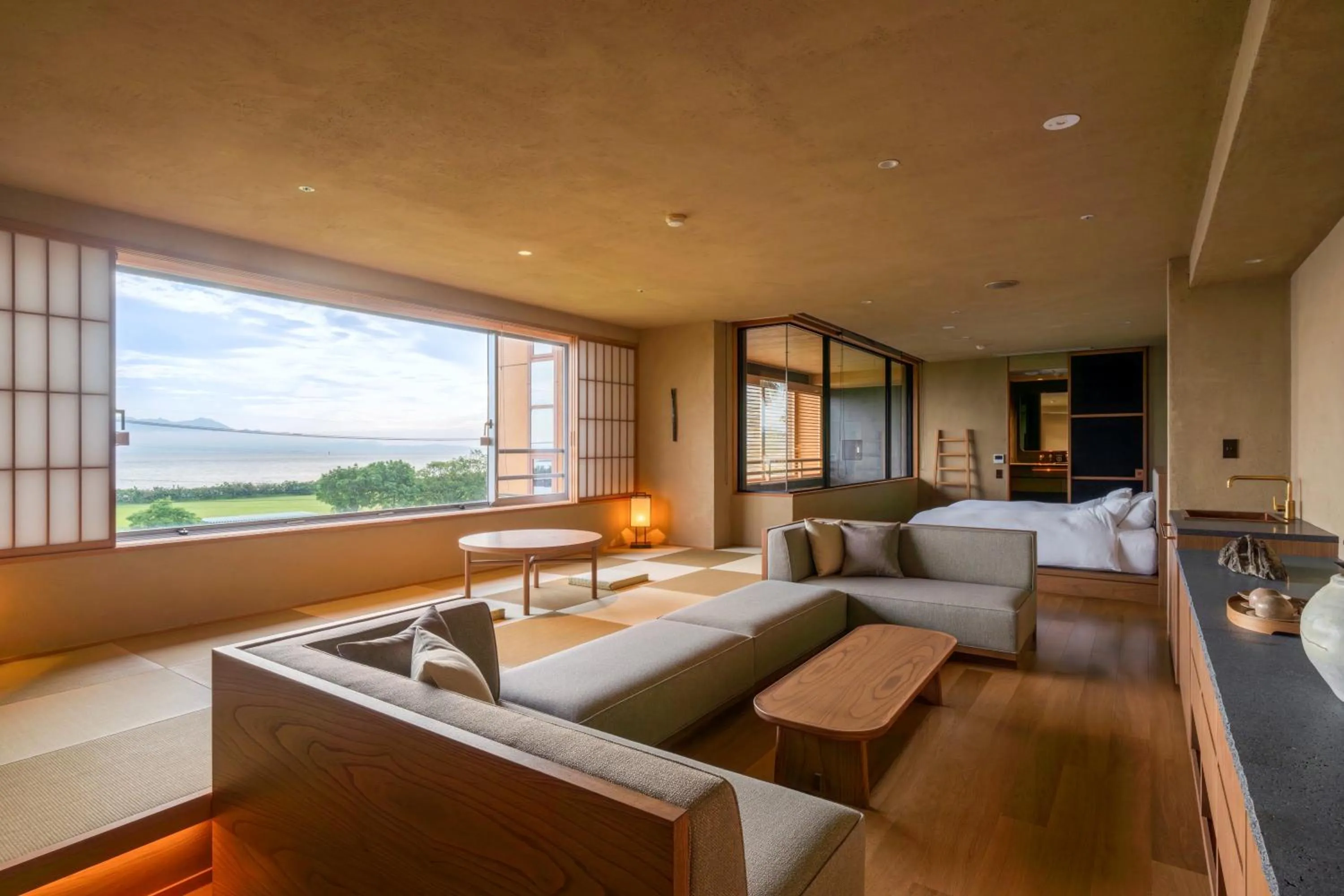 Koran no Yu Kinkouro