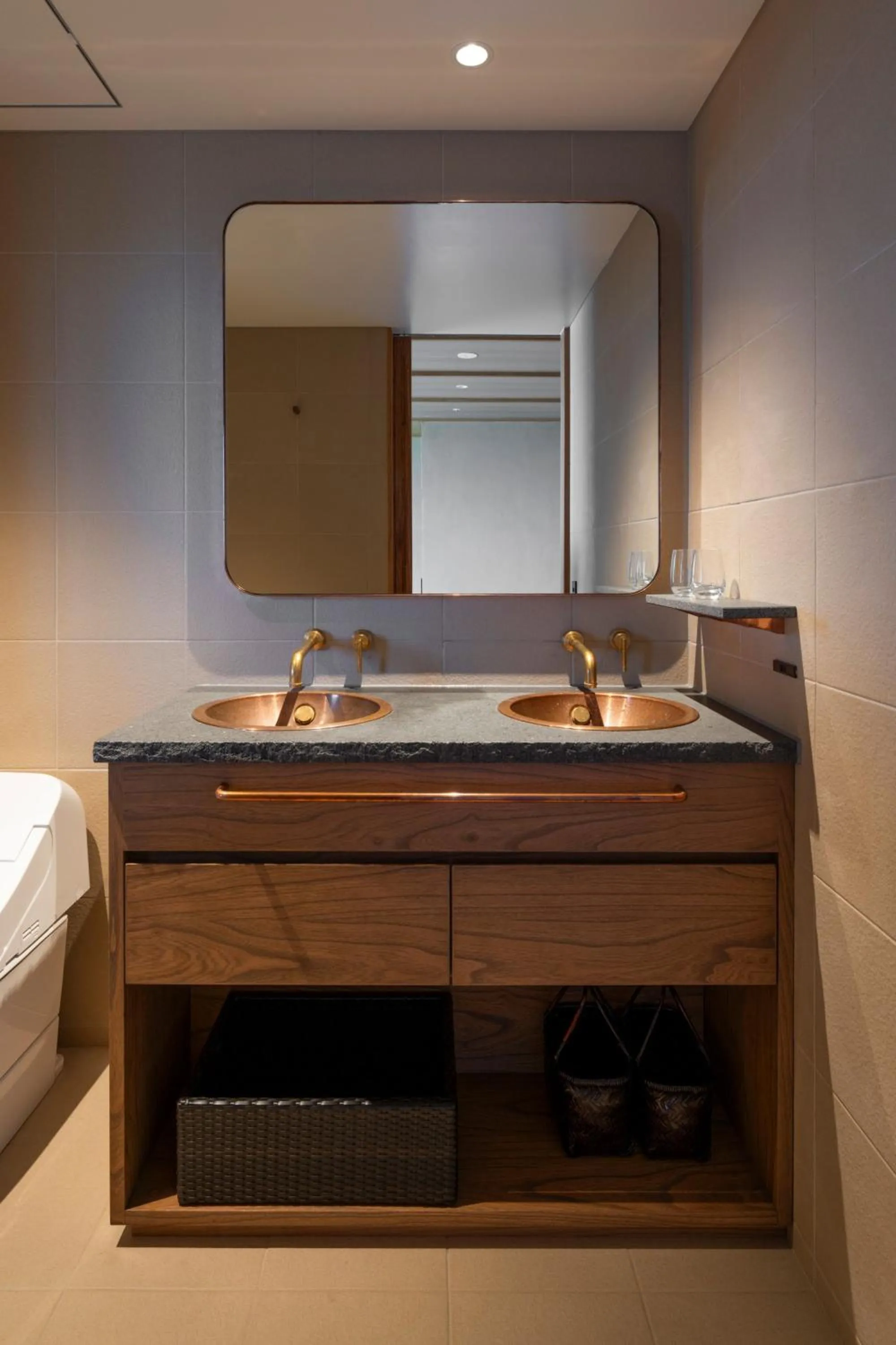 Koran no Yu Kinkouro