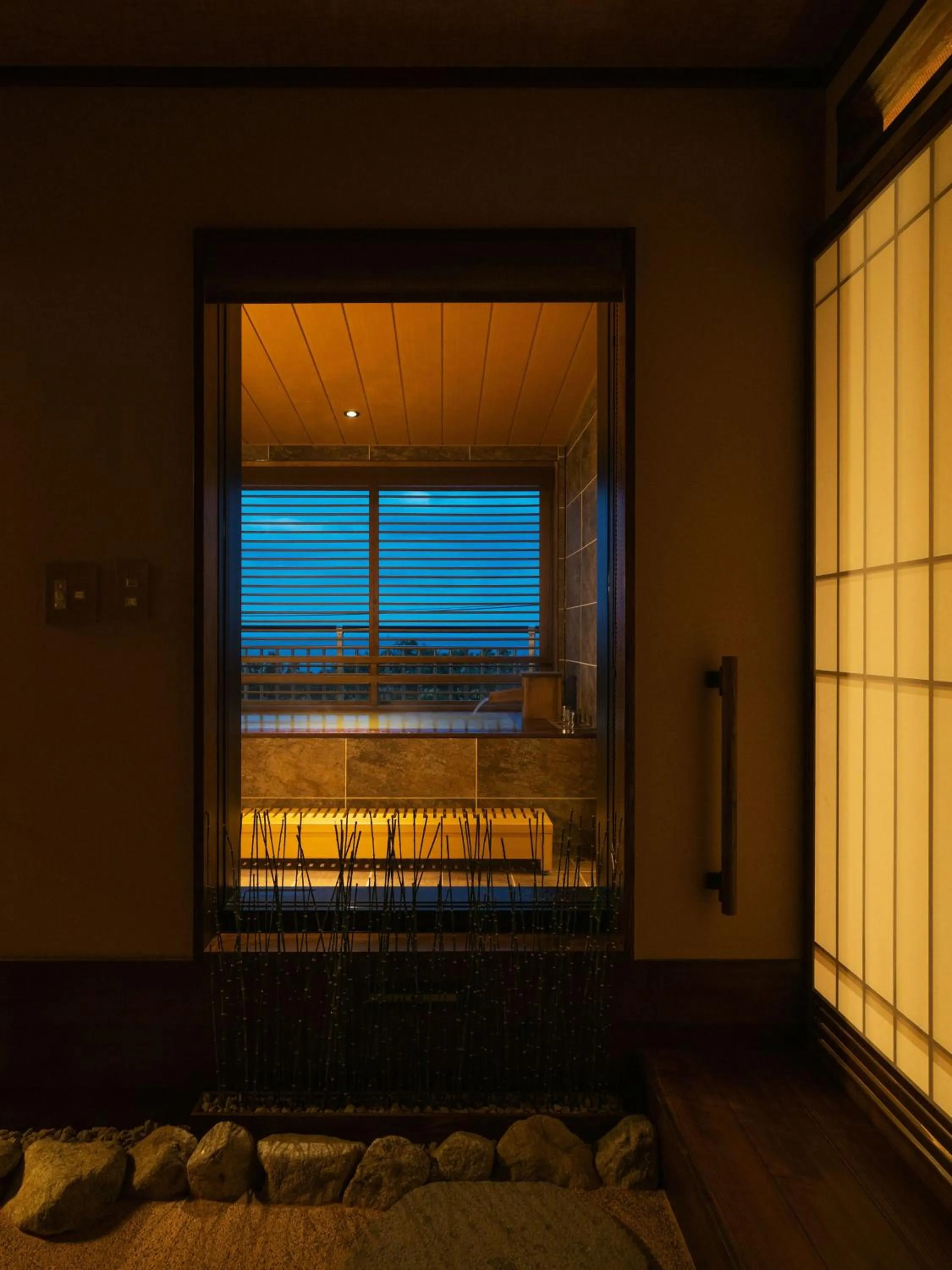 Photo of the whole room in Koran no Yu Kinkouro