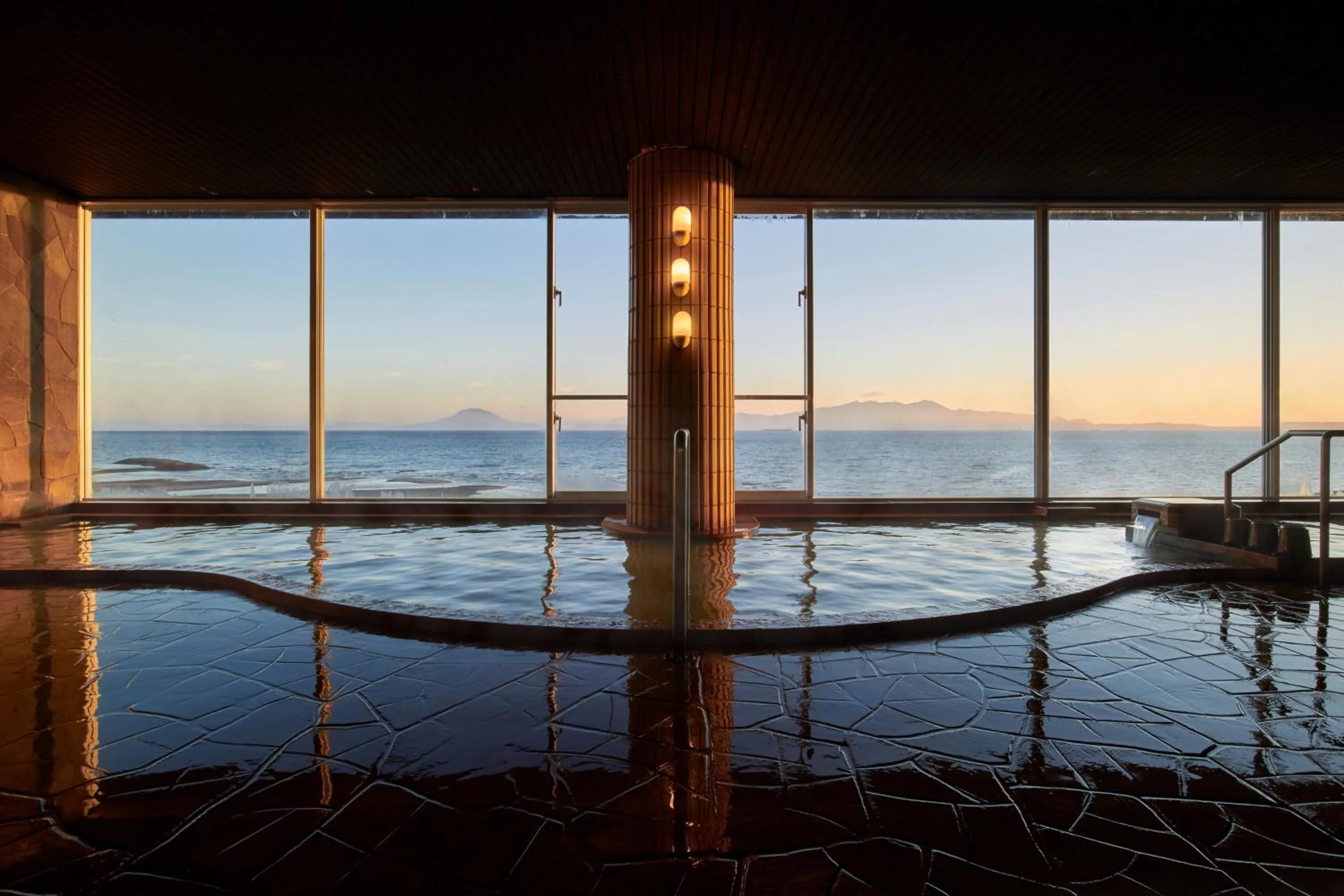 Hot Spring Bath in Koran no Yu Kinkouro