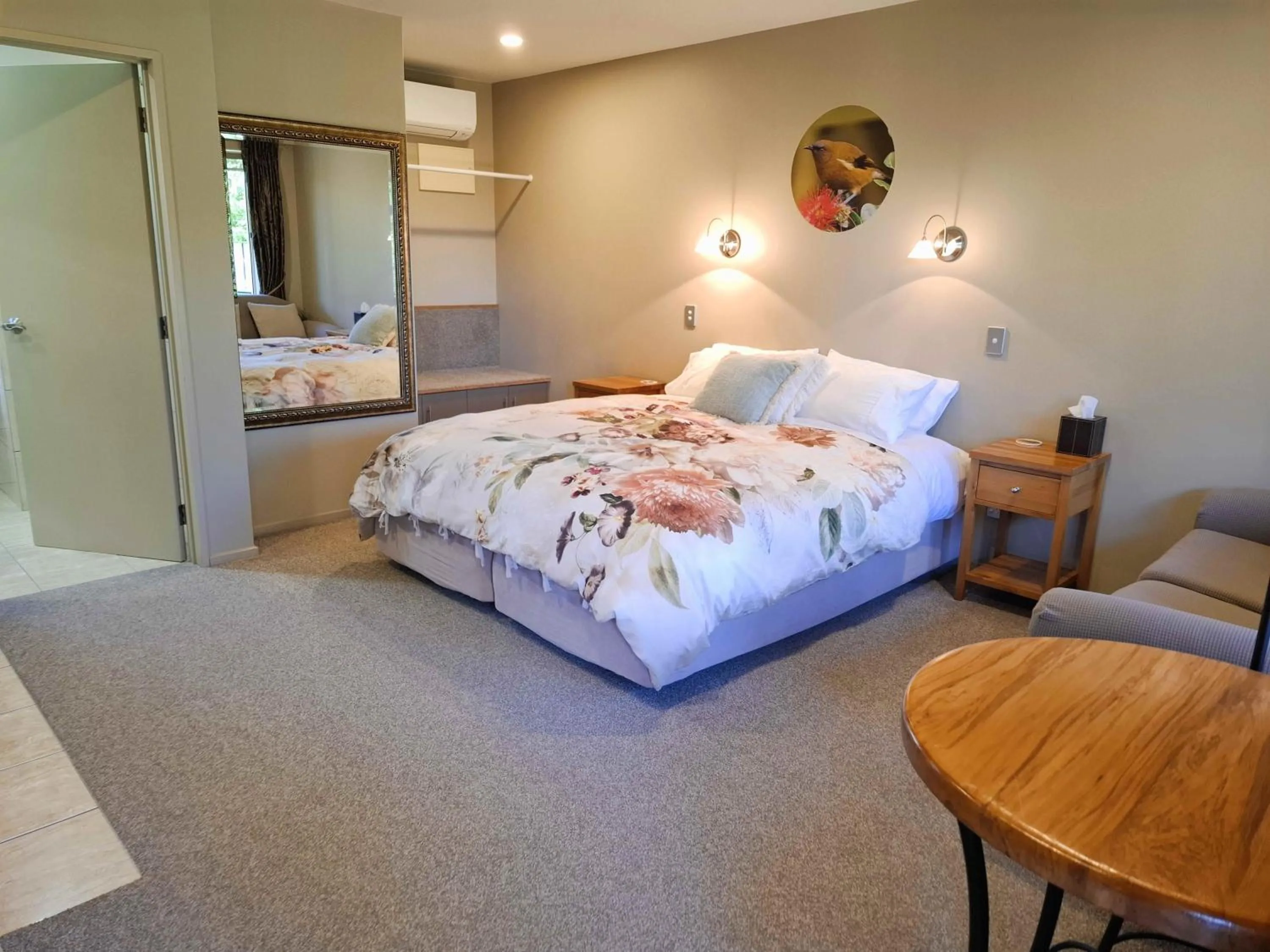 Bed in Blue Ridge Studios and Bed & Breakfast