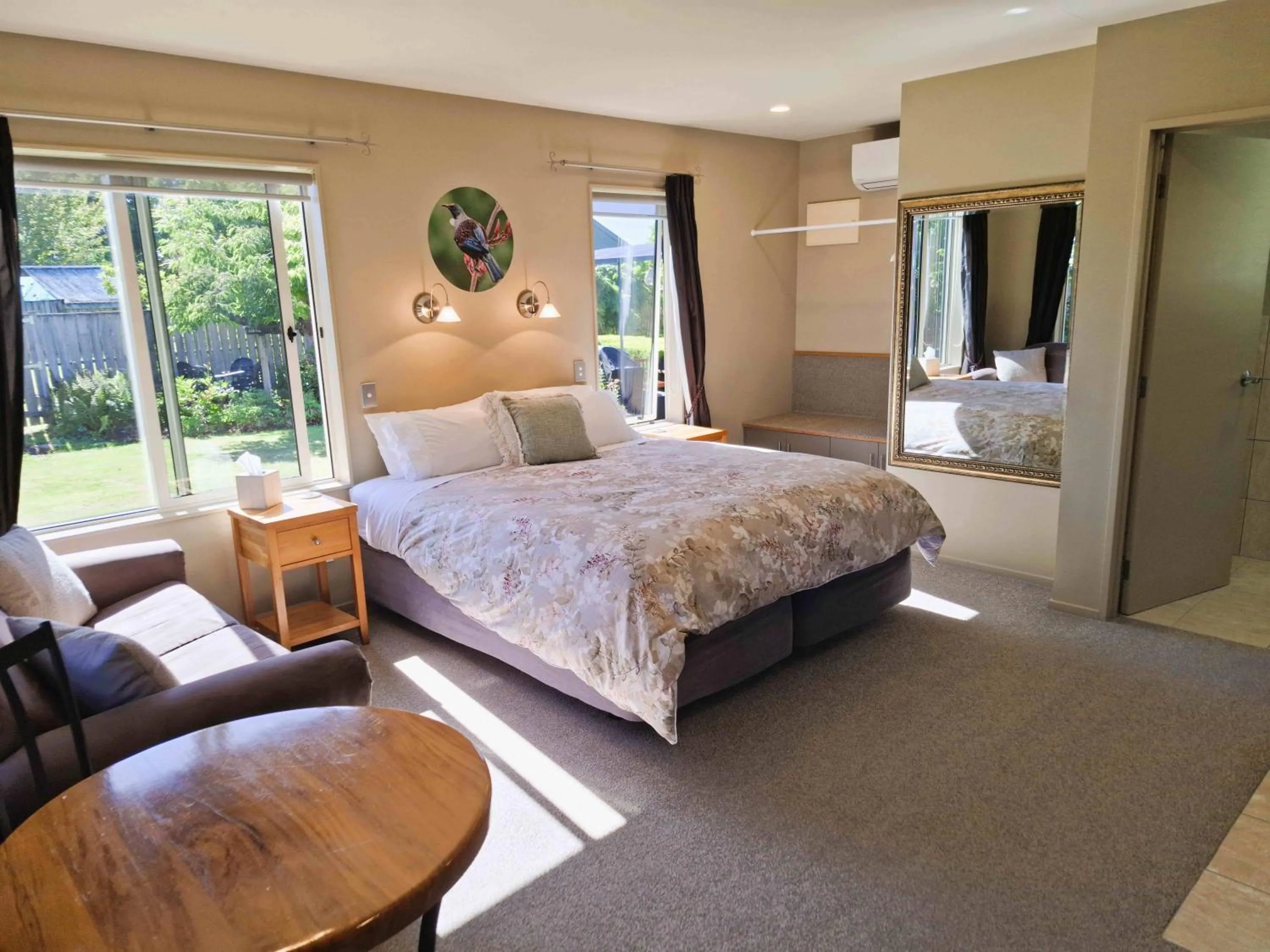 Bed in Blue Ridge Studios and Bed & Breakfast