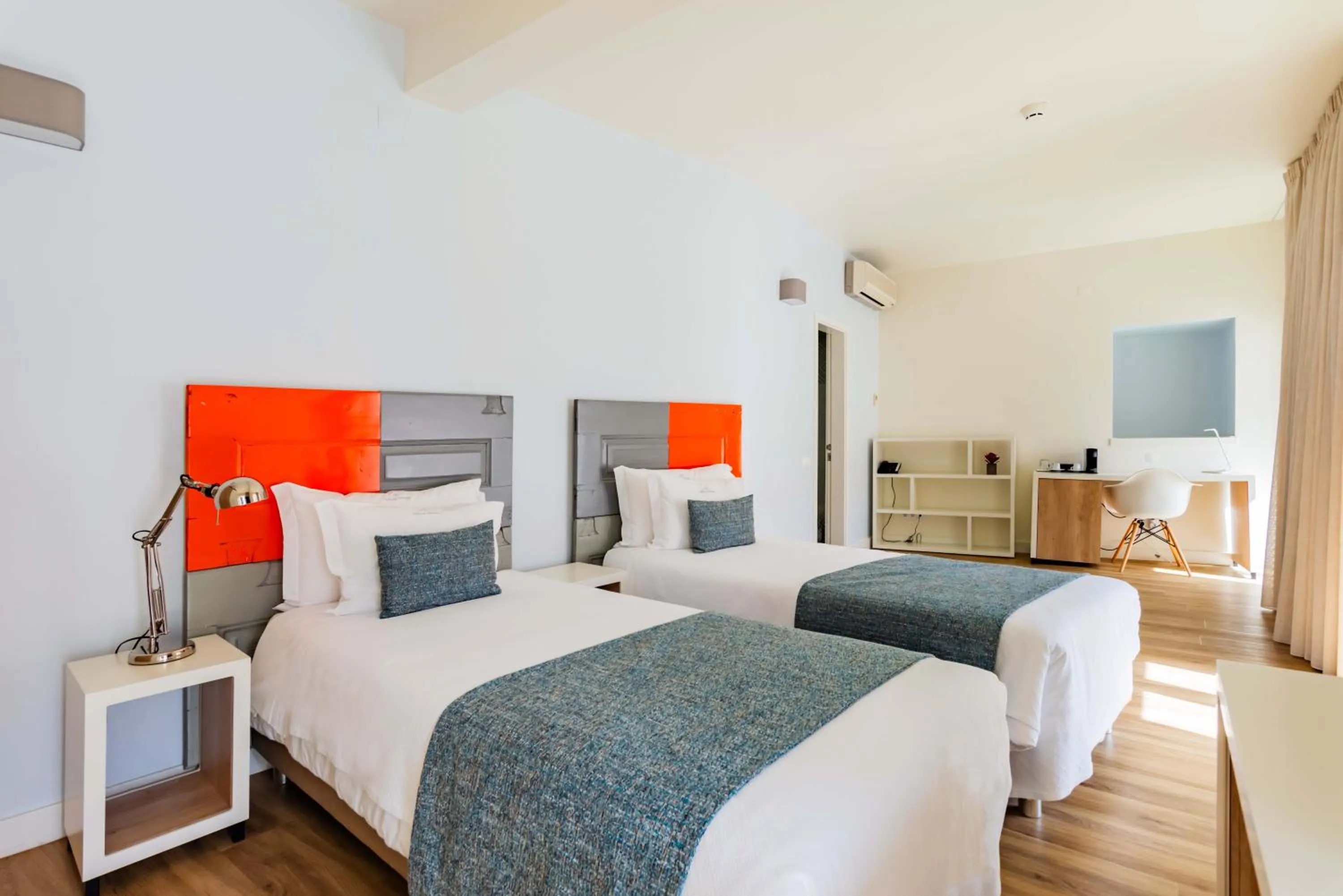 Bed in Porta da Arrábida Suites