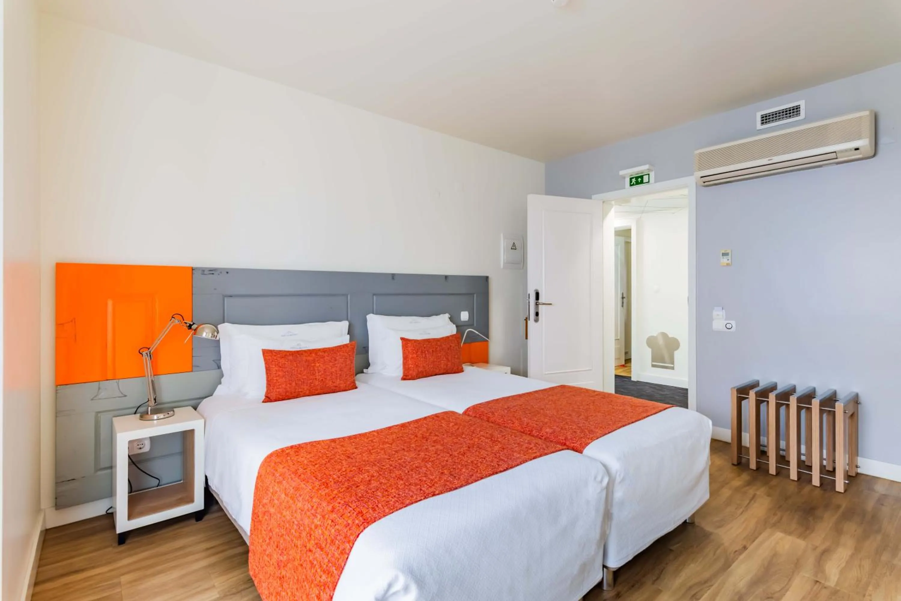 Bed in Porta da Arrábida Suites