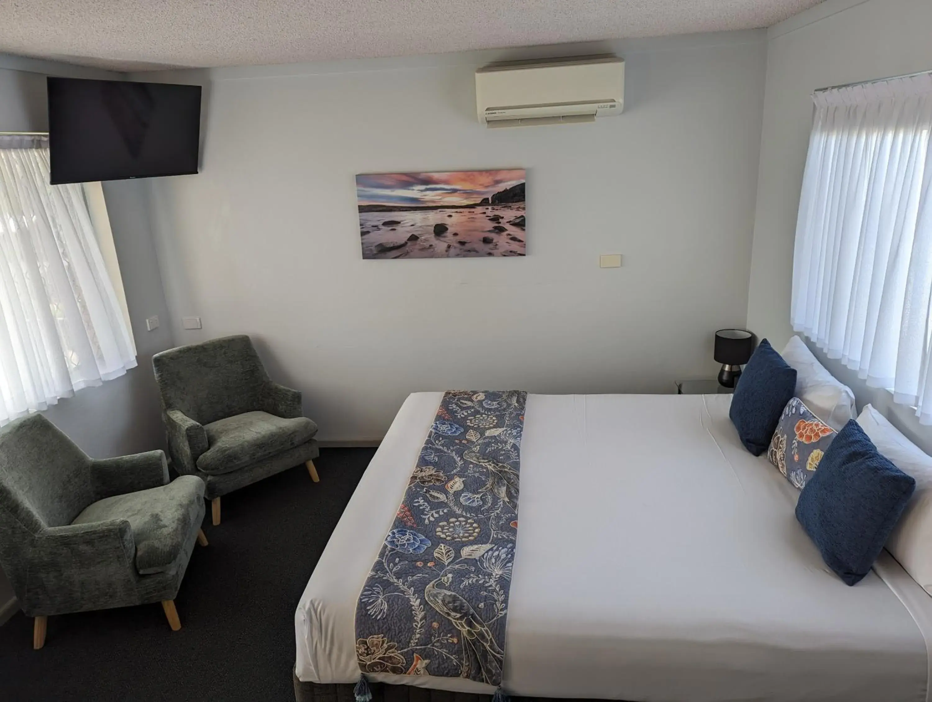 King Room in Haven Waters Motel & Apartments King Room in Haven Waters Motel & Apartments