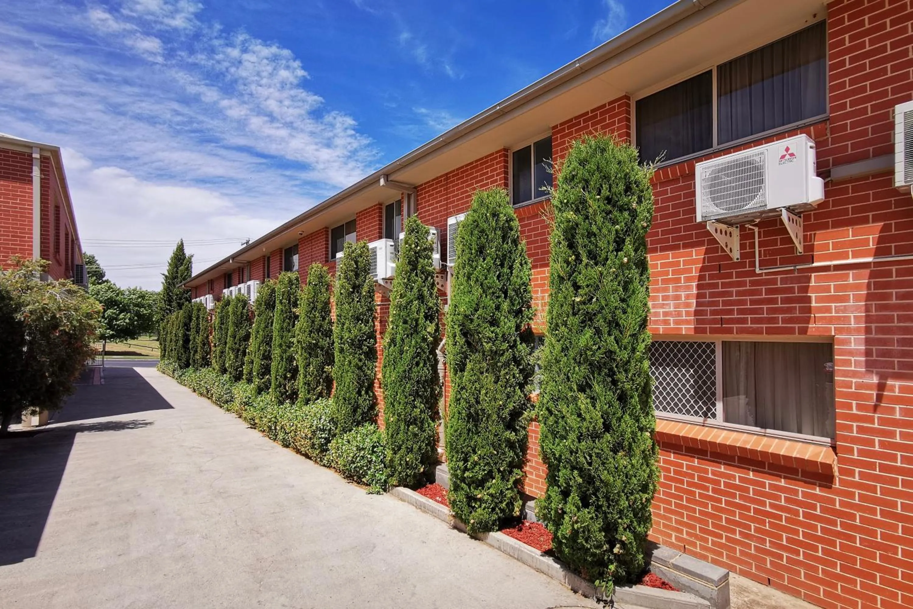 Property building in Littomore Suites Bathurst