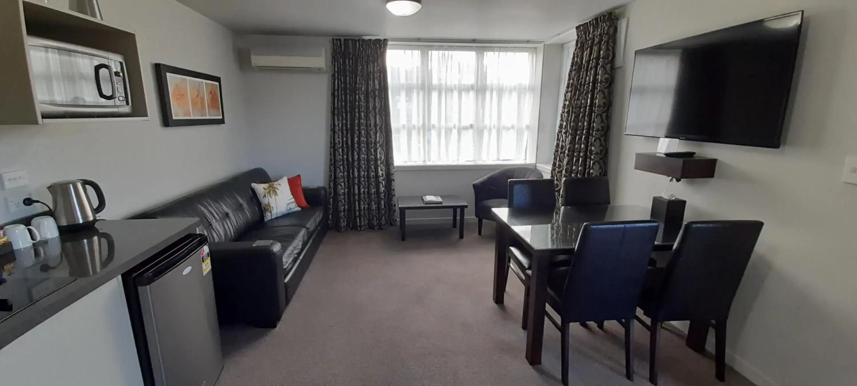 Two-Bedroom Apartment in Dunedin Palms Motel Two-Bedroom Apartment in Dunedin Palms Motel