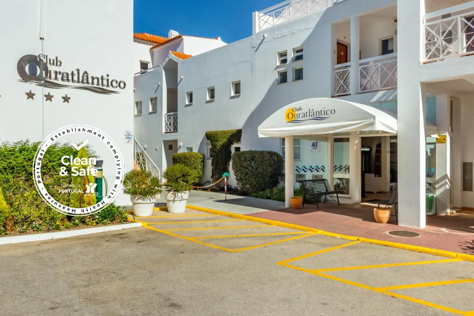 Facade/entrance in Club Ouratlantico