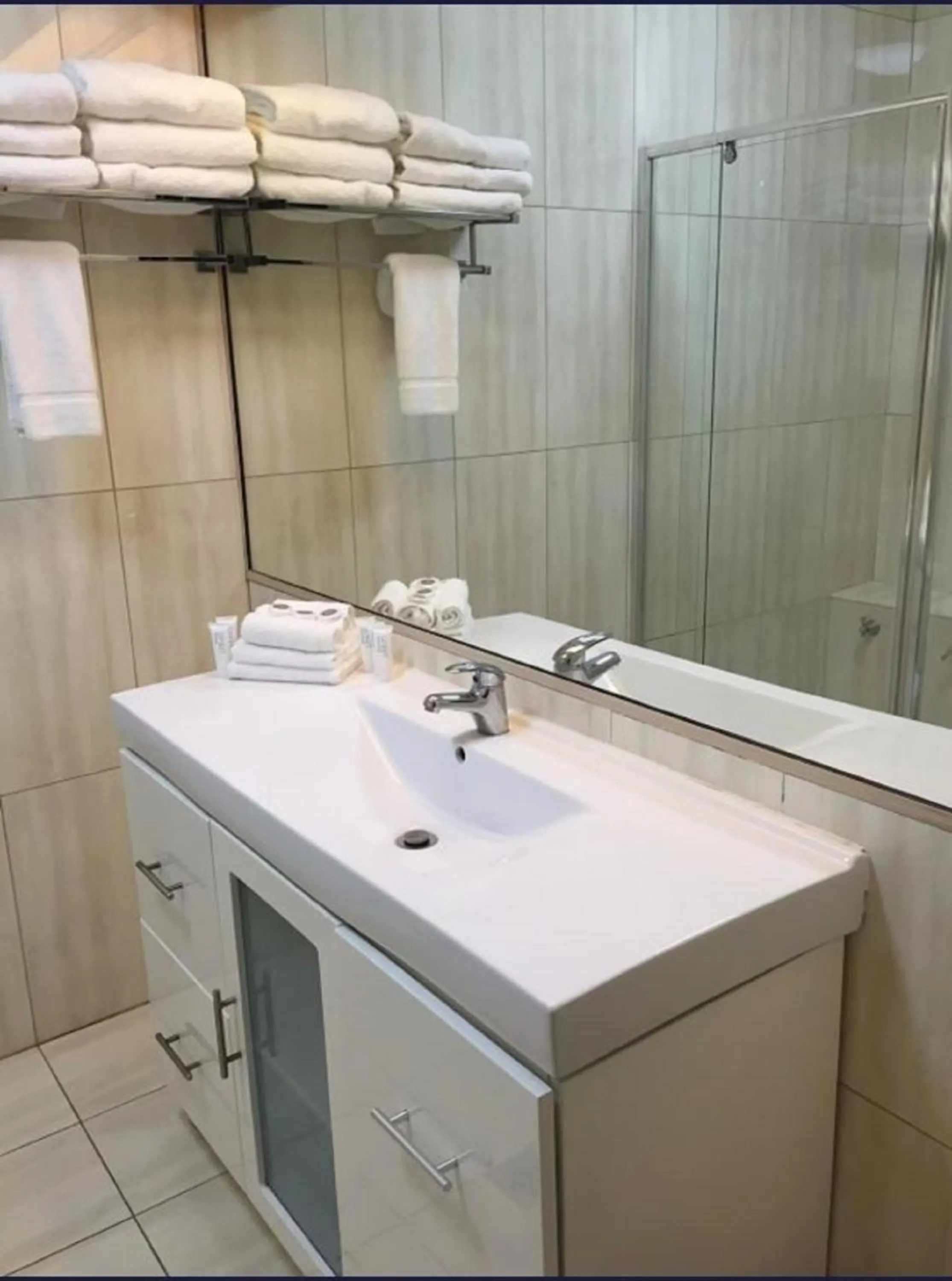 Bathroom in Hunts Hotel Liverpool