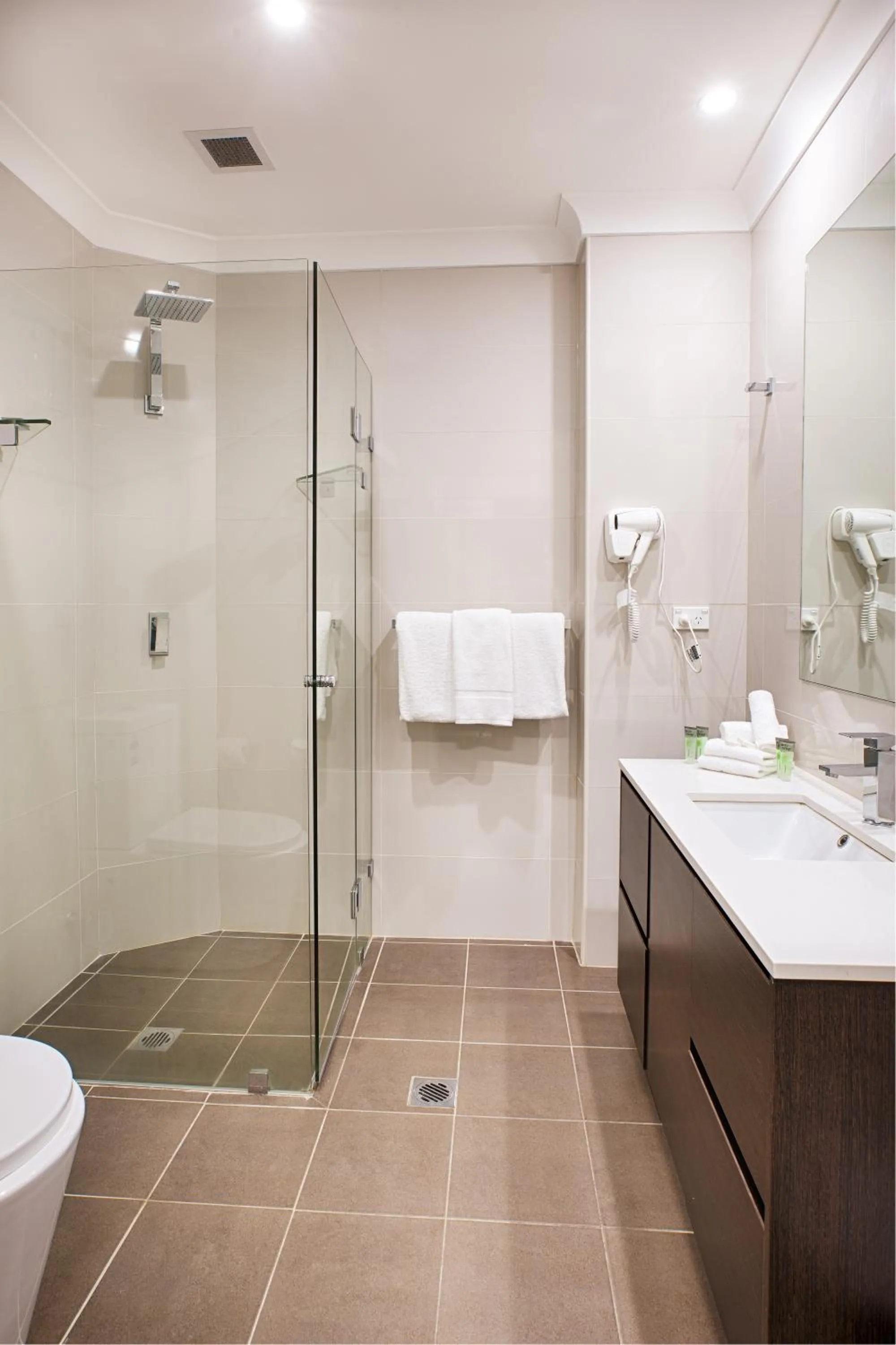 Bathroom in Hunts Hotel Liverpool