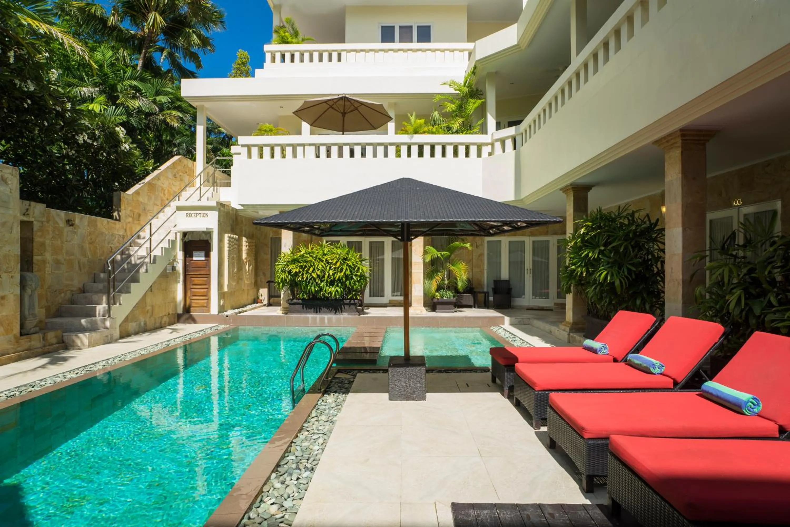  in Beach Melati Apartments