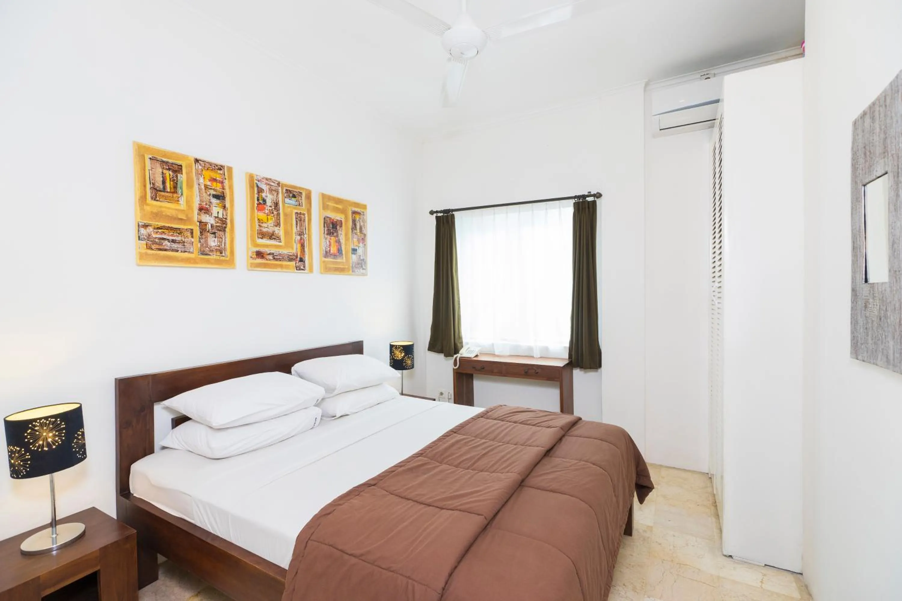 Bedroom, Bed in Beach Melati Apartments