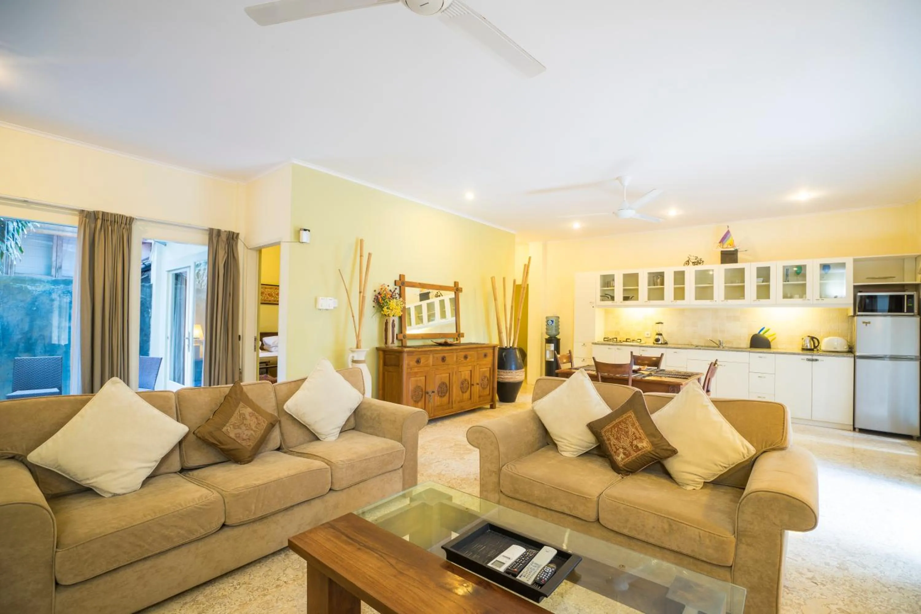 Kitchen or kitchenette in Beach Melati Apartments