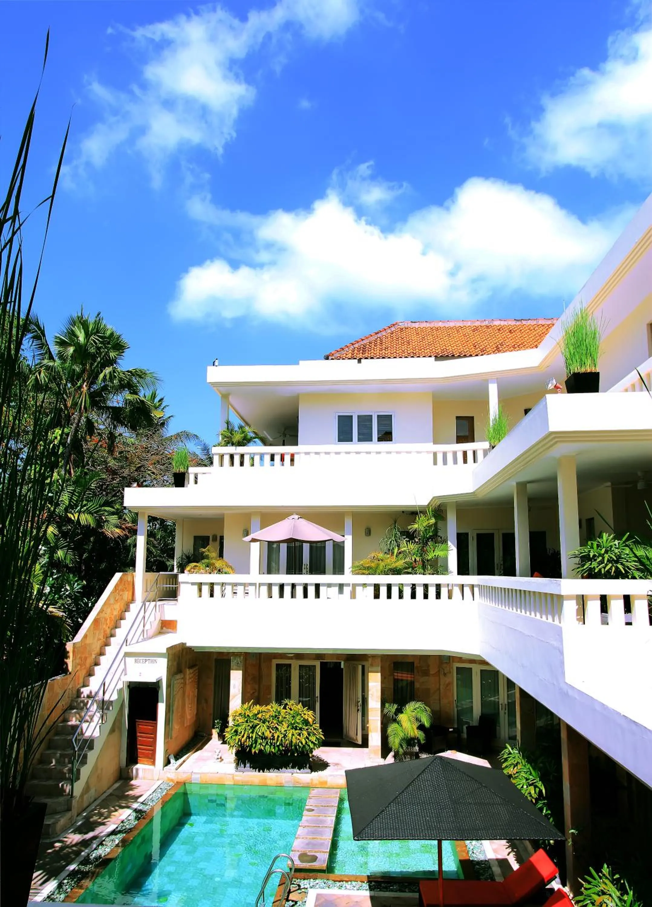 Facade/entrance in Beach Melati Apartments