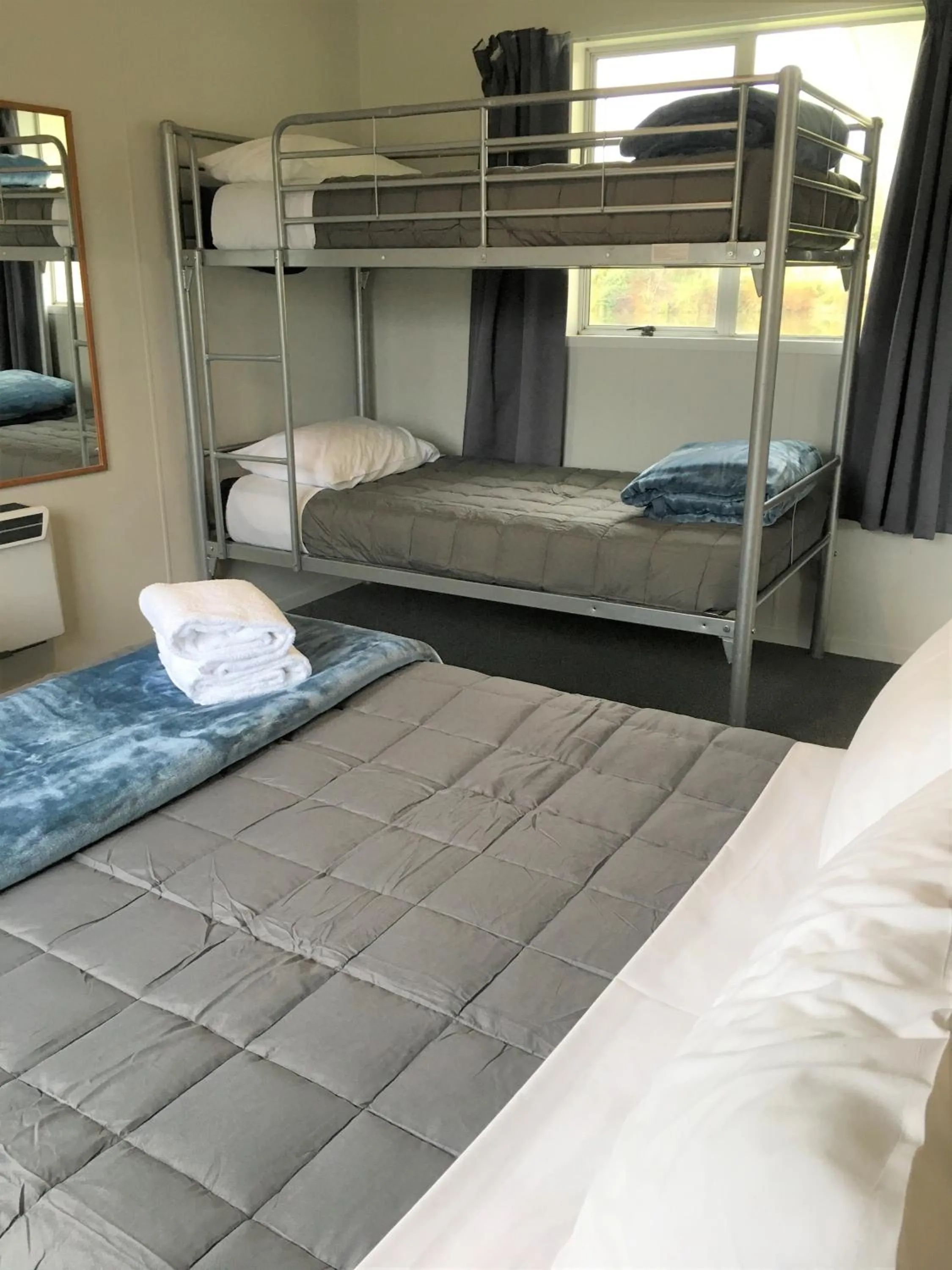 Bedroom, Bed in Whanganui River Top 10 Holiday Park