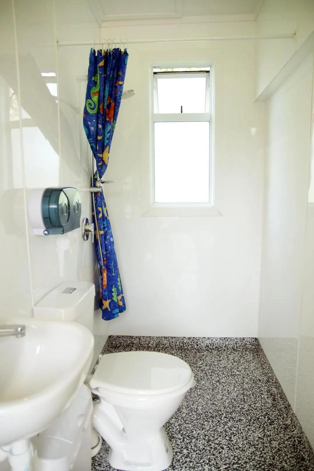 Shower in Whanganui River Top 10 Holiday Park