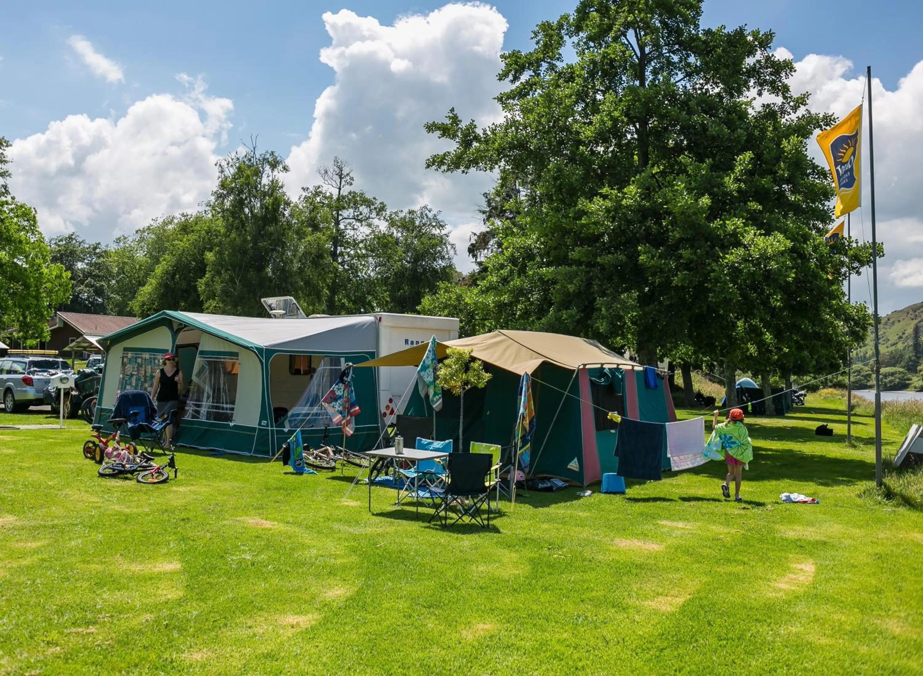 group of guests in Whanganui River Top 10 Holiday Park