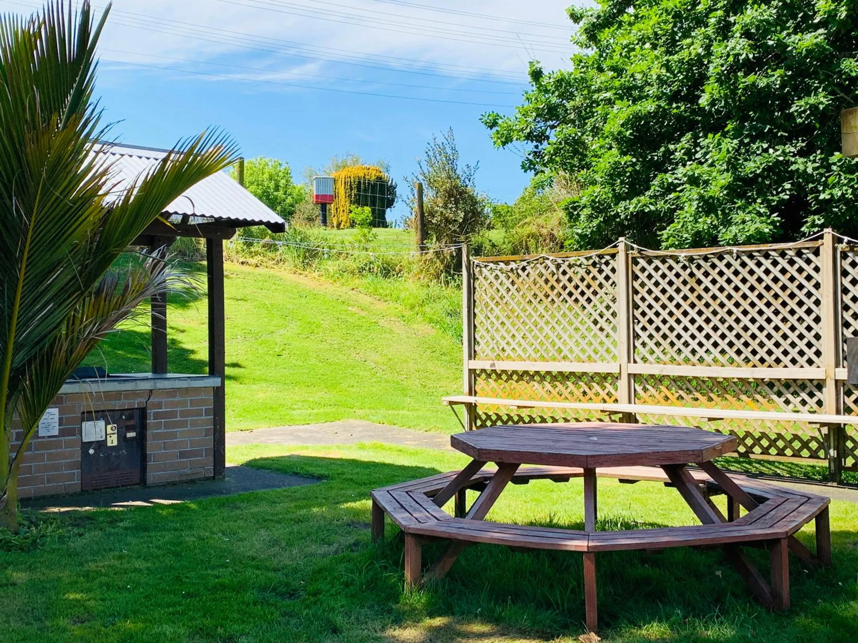 BBQ facilities in Whanganui River Top 10 Holiday Park