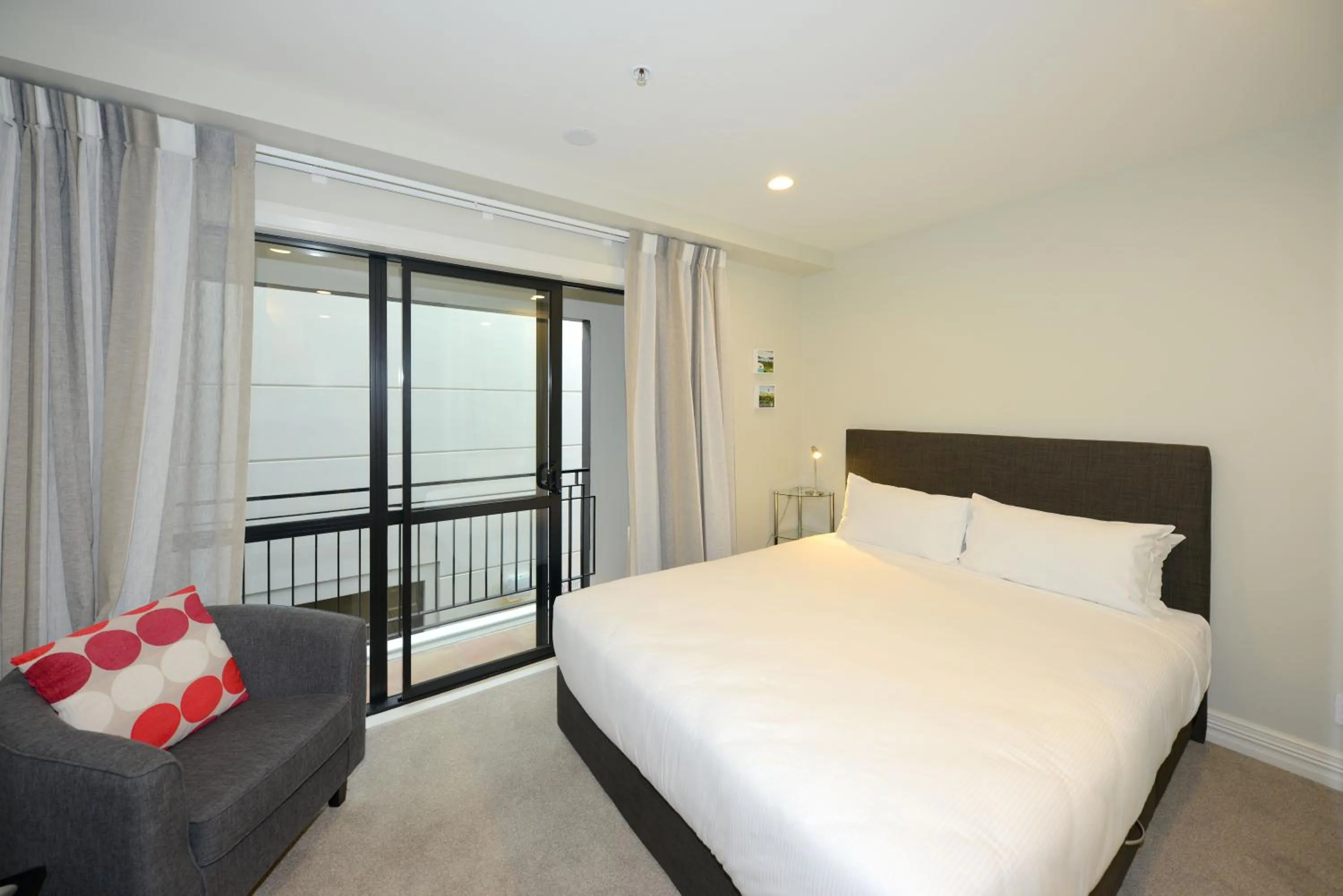 Bed in West Fitzroy Apartments
