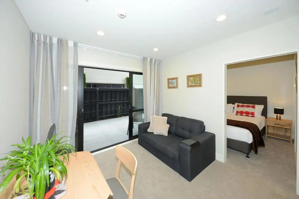 Living room, Bed in West Fitzroy Apartments