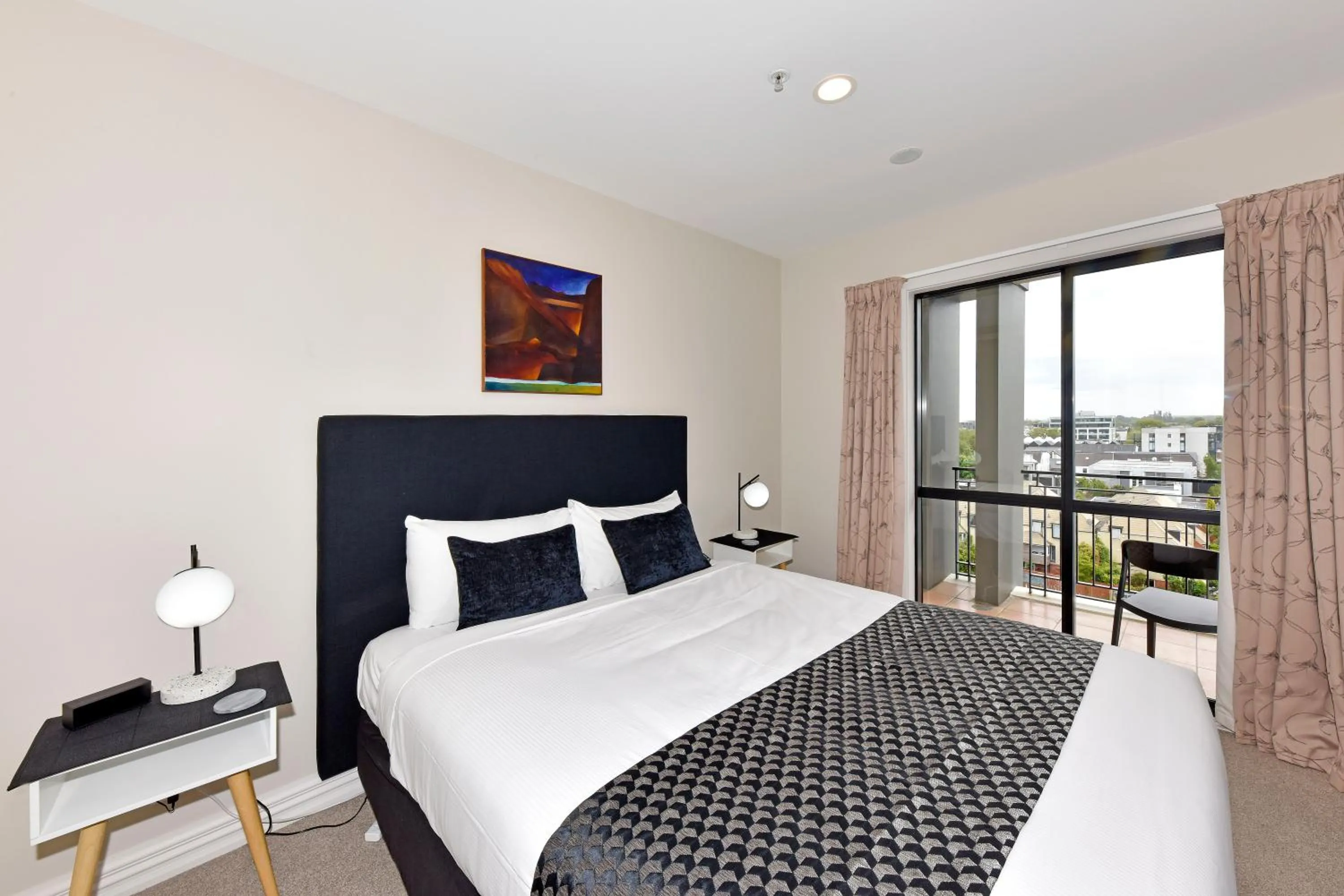 Bed in West Fitzroy Apartments